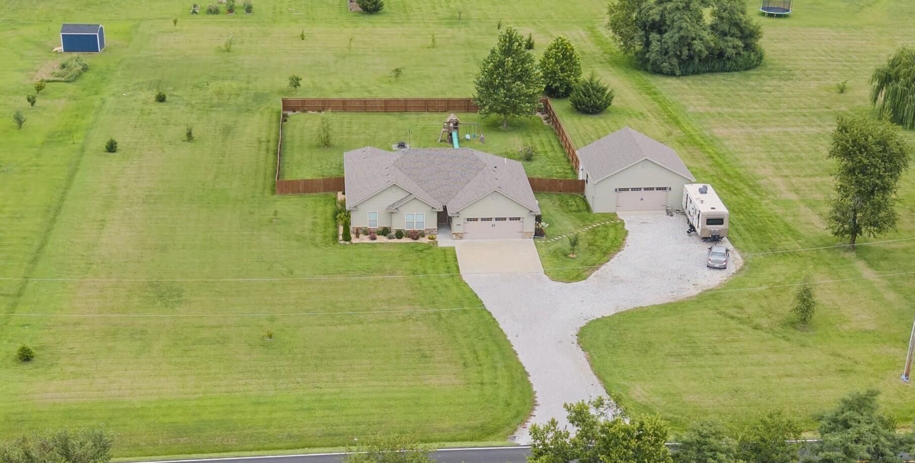 2675 E Highway Cc Property Photo 1