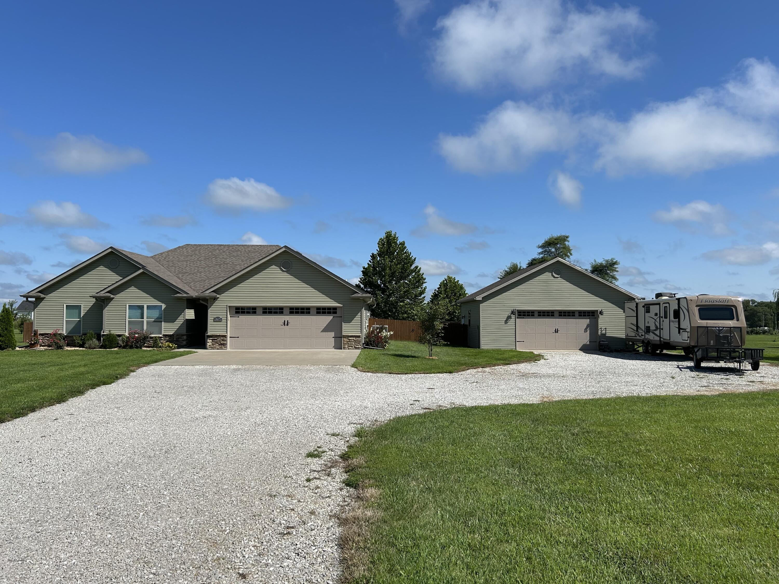 2675 E Highway Cc Property Photo 1