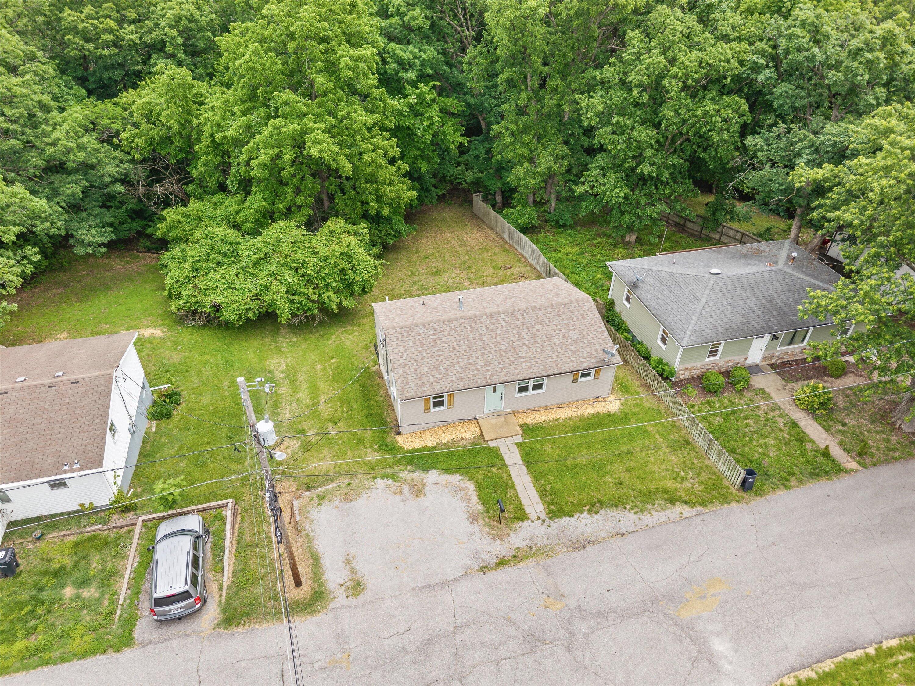 2806 Terry Ln Property Photo 6