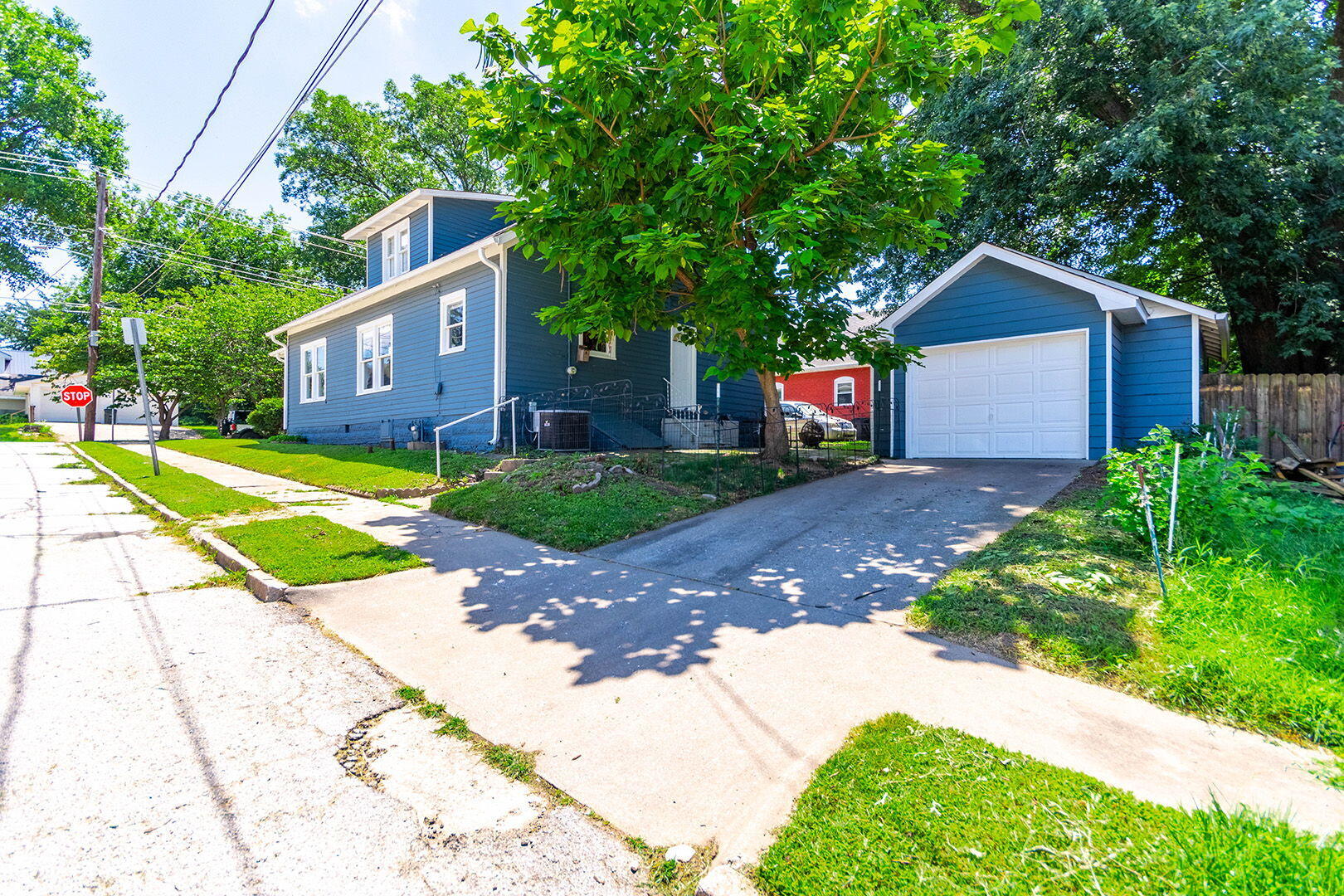 709 Pendleton Ave Property Photo 42
