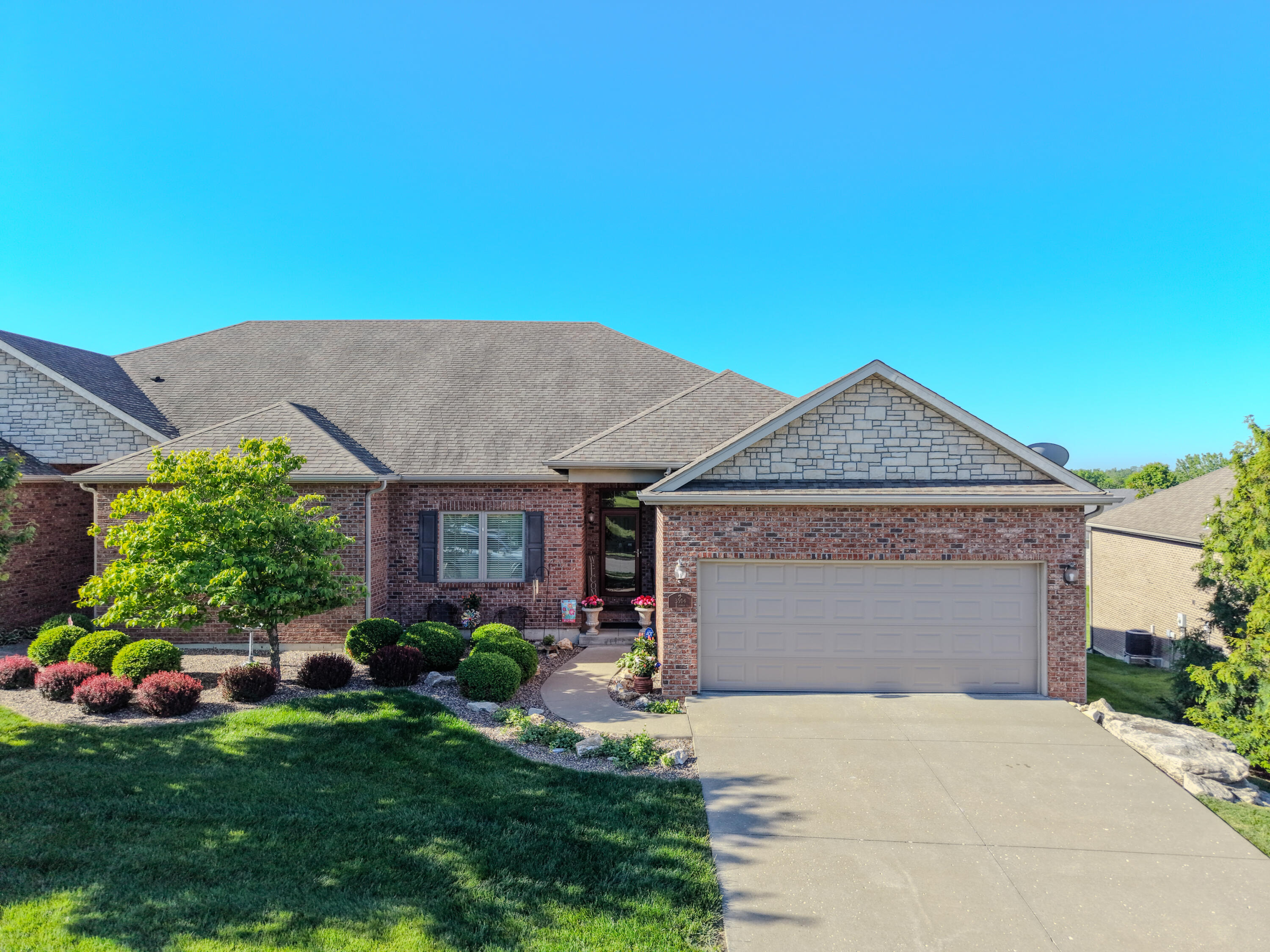 3914 Ivanhoe Blvd Property Photo 1