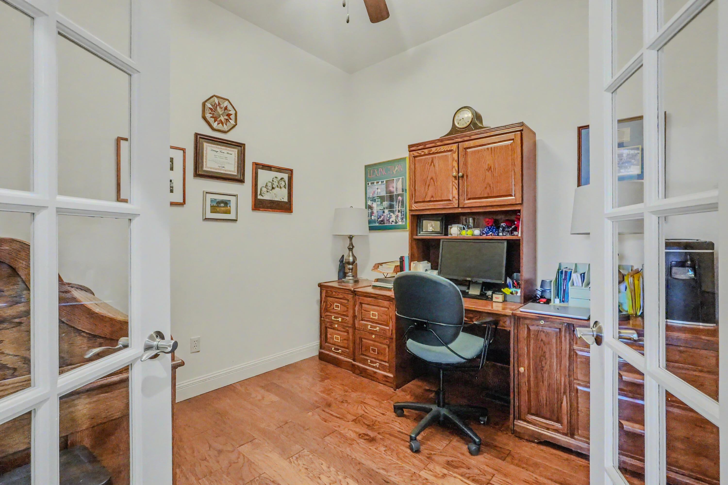 3914 Ivanhoe Blvd Property Photo 5