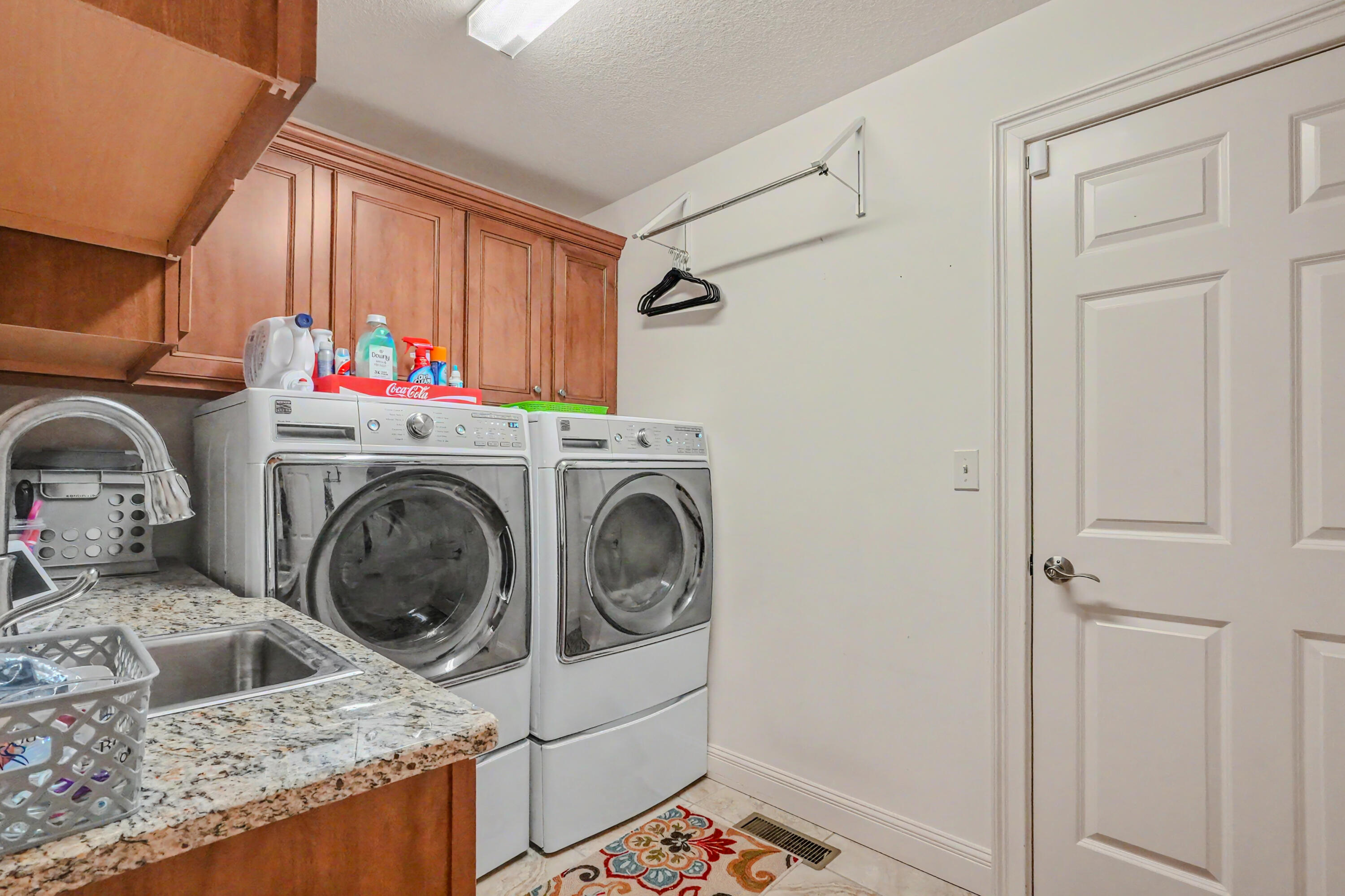 3914 Ivanhoe Blvd Property Photo 13
