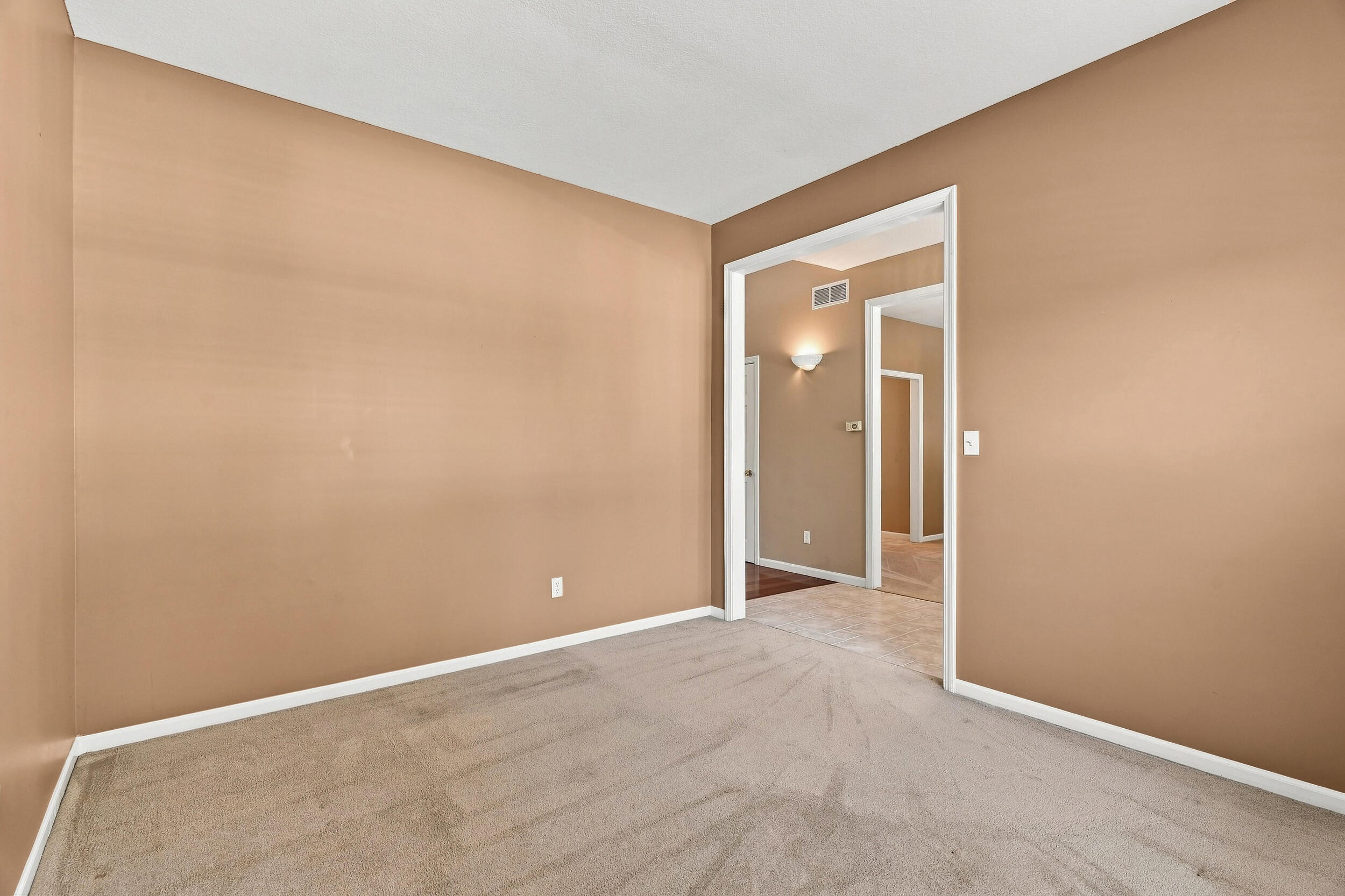 3405 Whitney Ct Property Photo 8