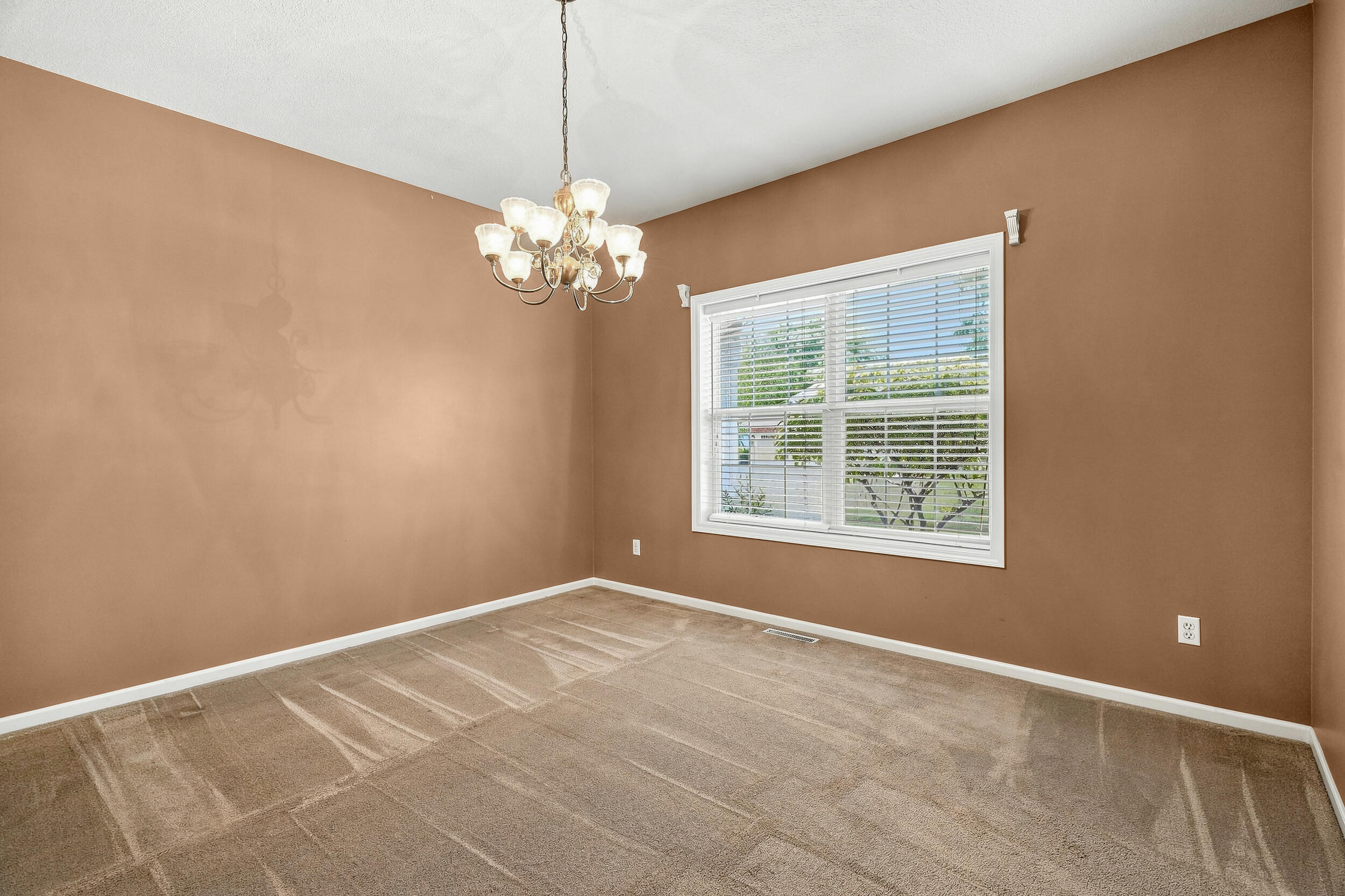3405 Whitney Ct Property Photo 9