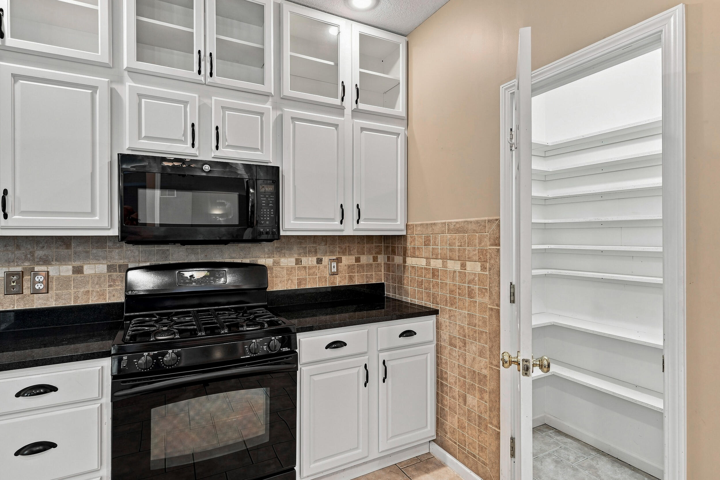 3405 Whitney Ct Property Photo 21