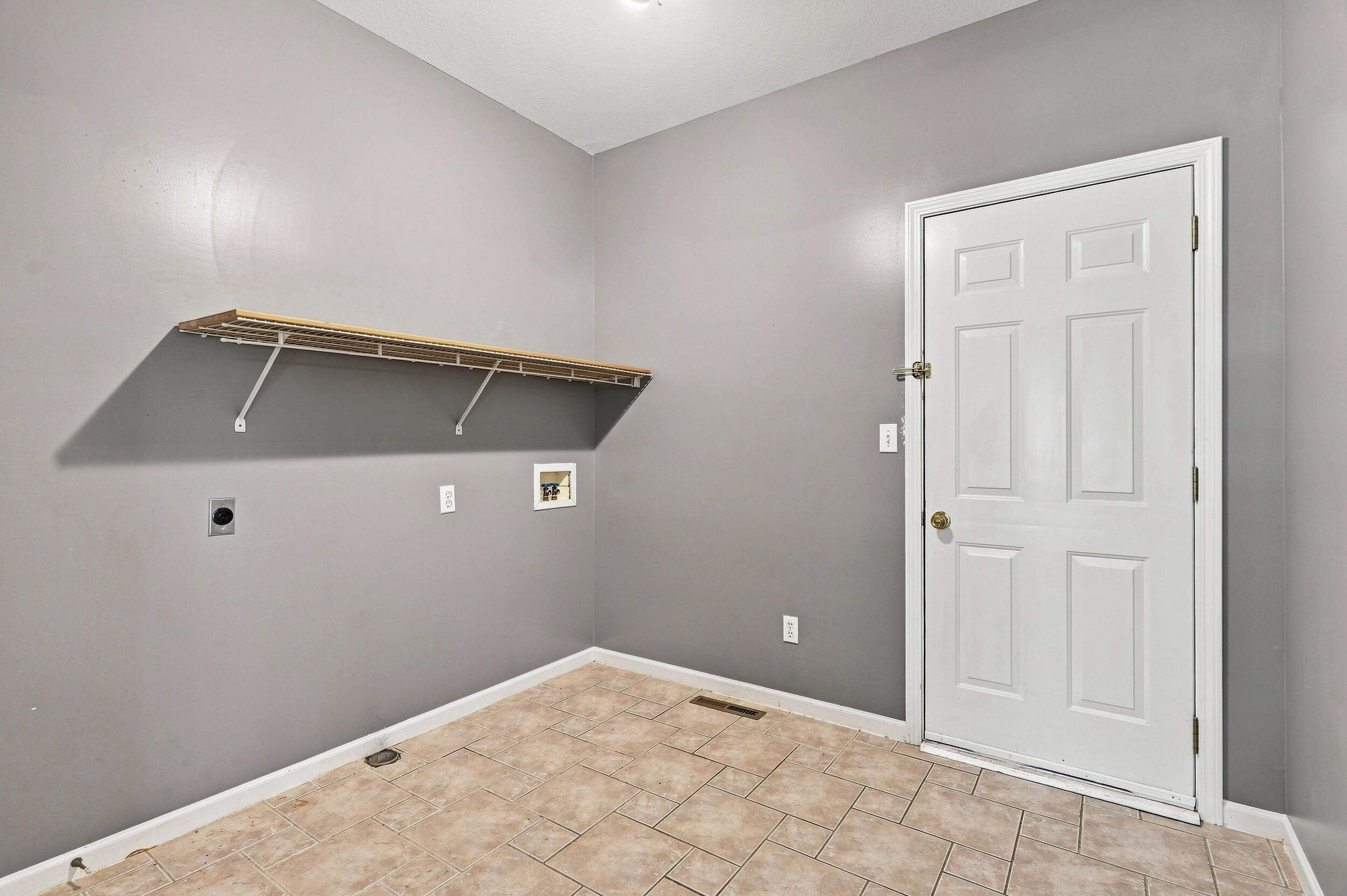 3405 Whitney Ct Property Photo 27