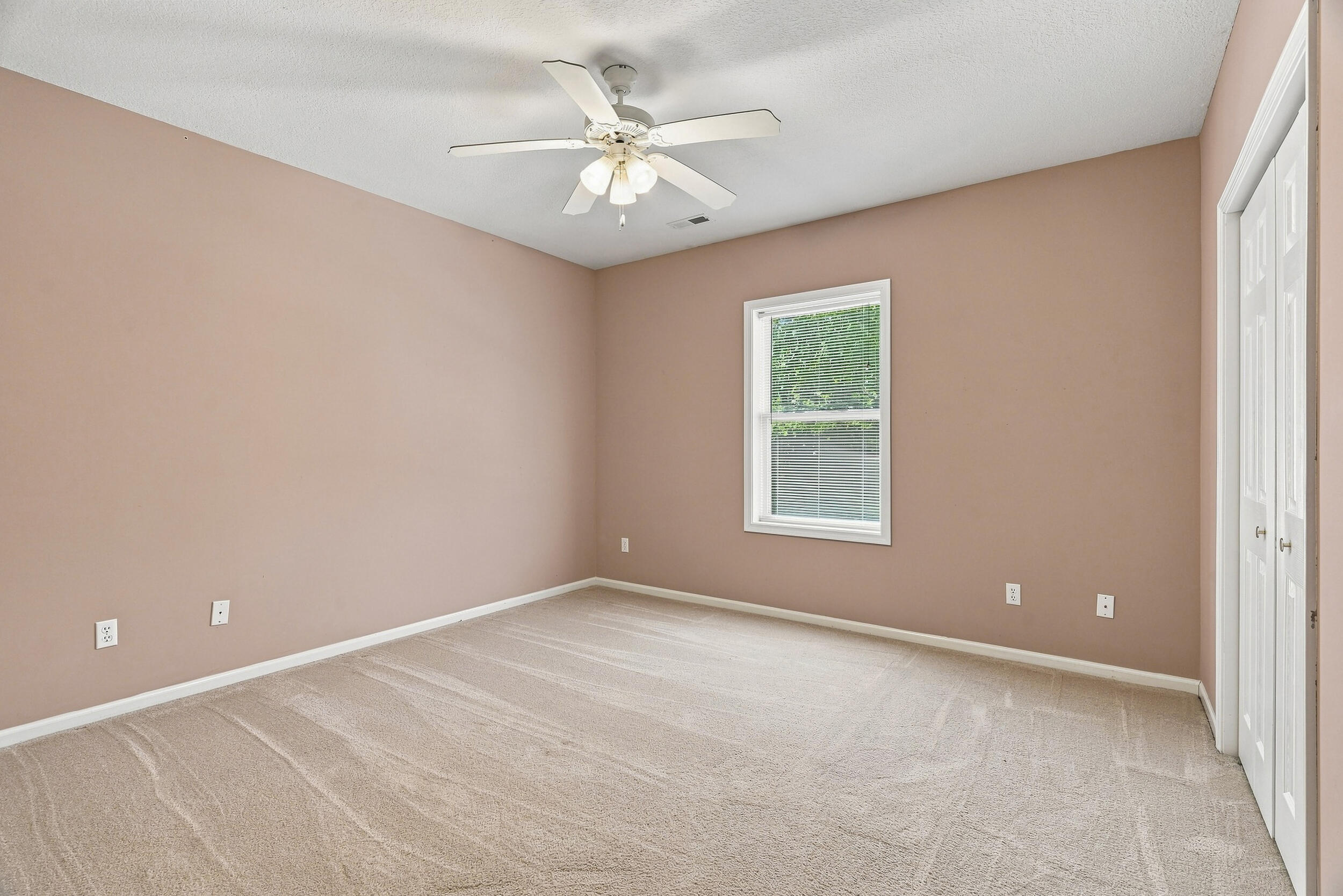 3405 Whitney Ct Property Photo 35