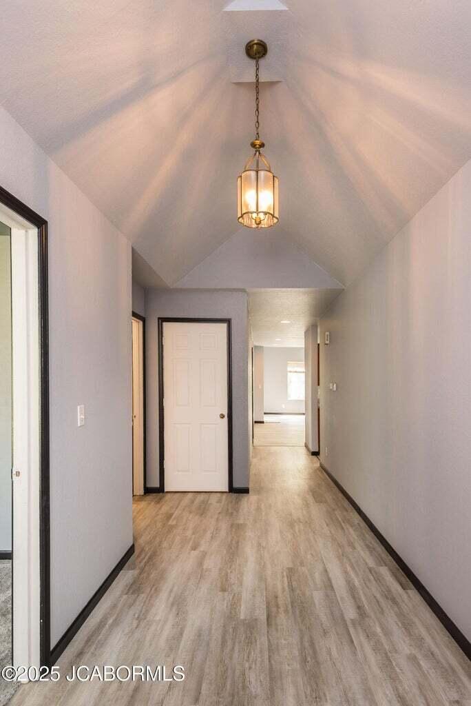 1809 Devonshire Cir B Property Photo 2