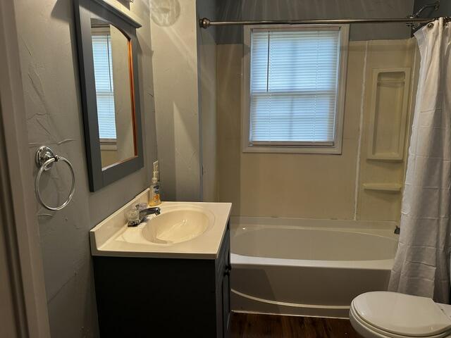 417 Grand Ave Property Photo 12