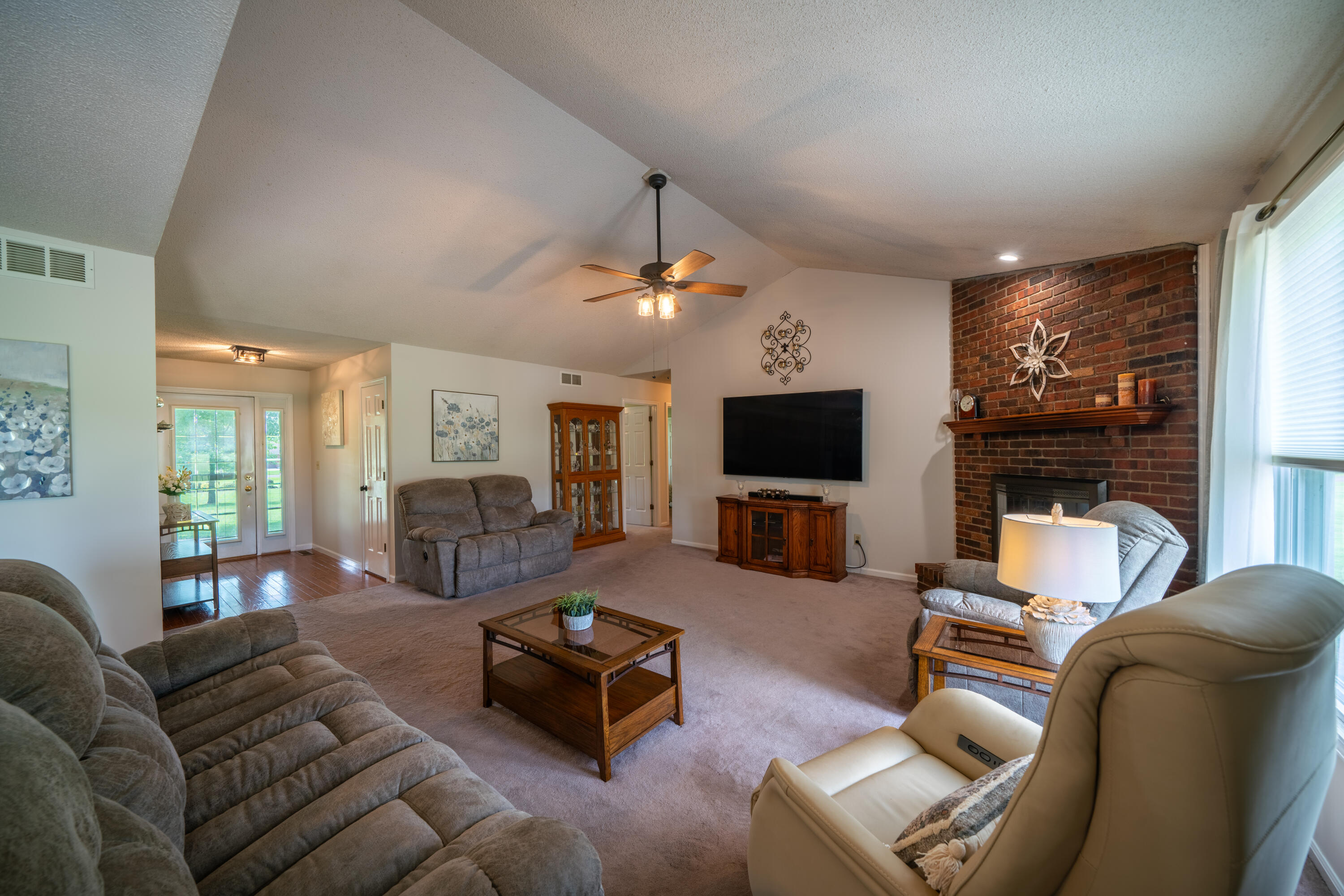 5111 E Flamingo Dr Property Photo 9