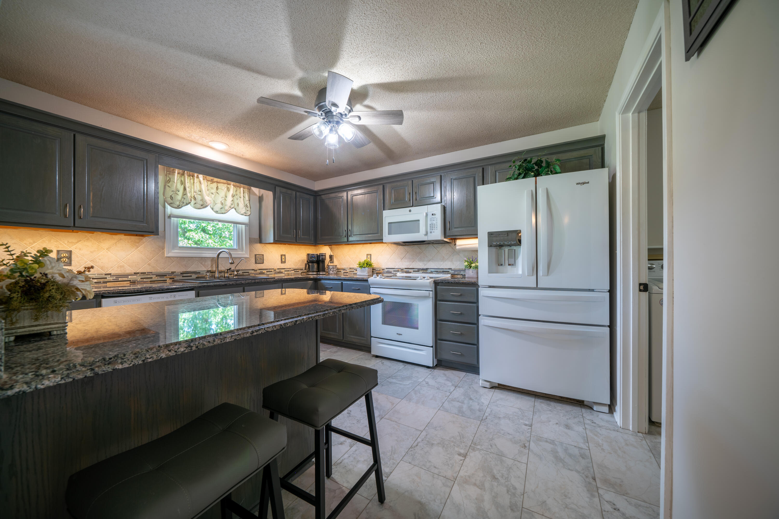 5111 E Flamingo Dr Property Photo 11