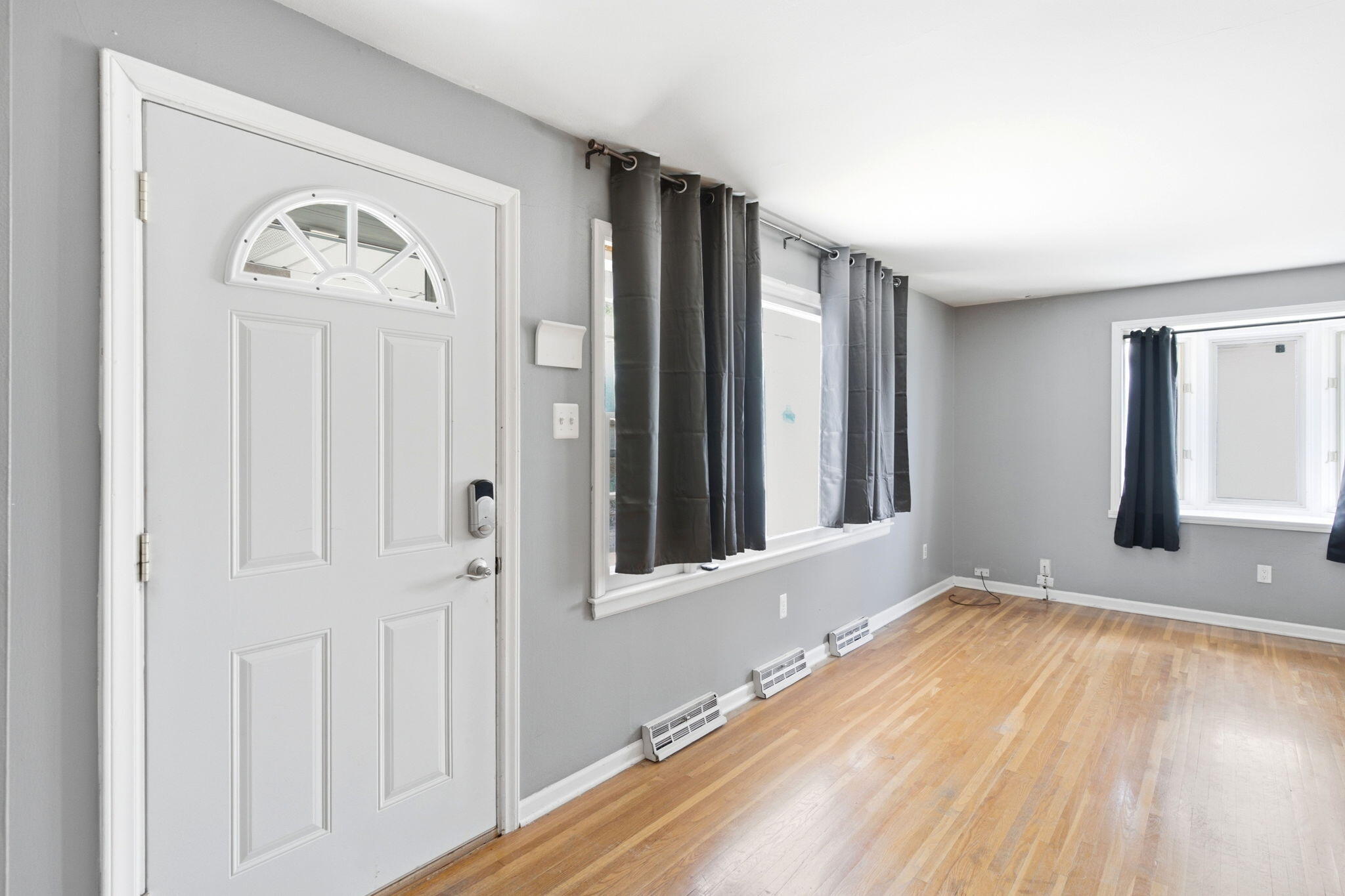 1009 Again St Property Photo 4