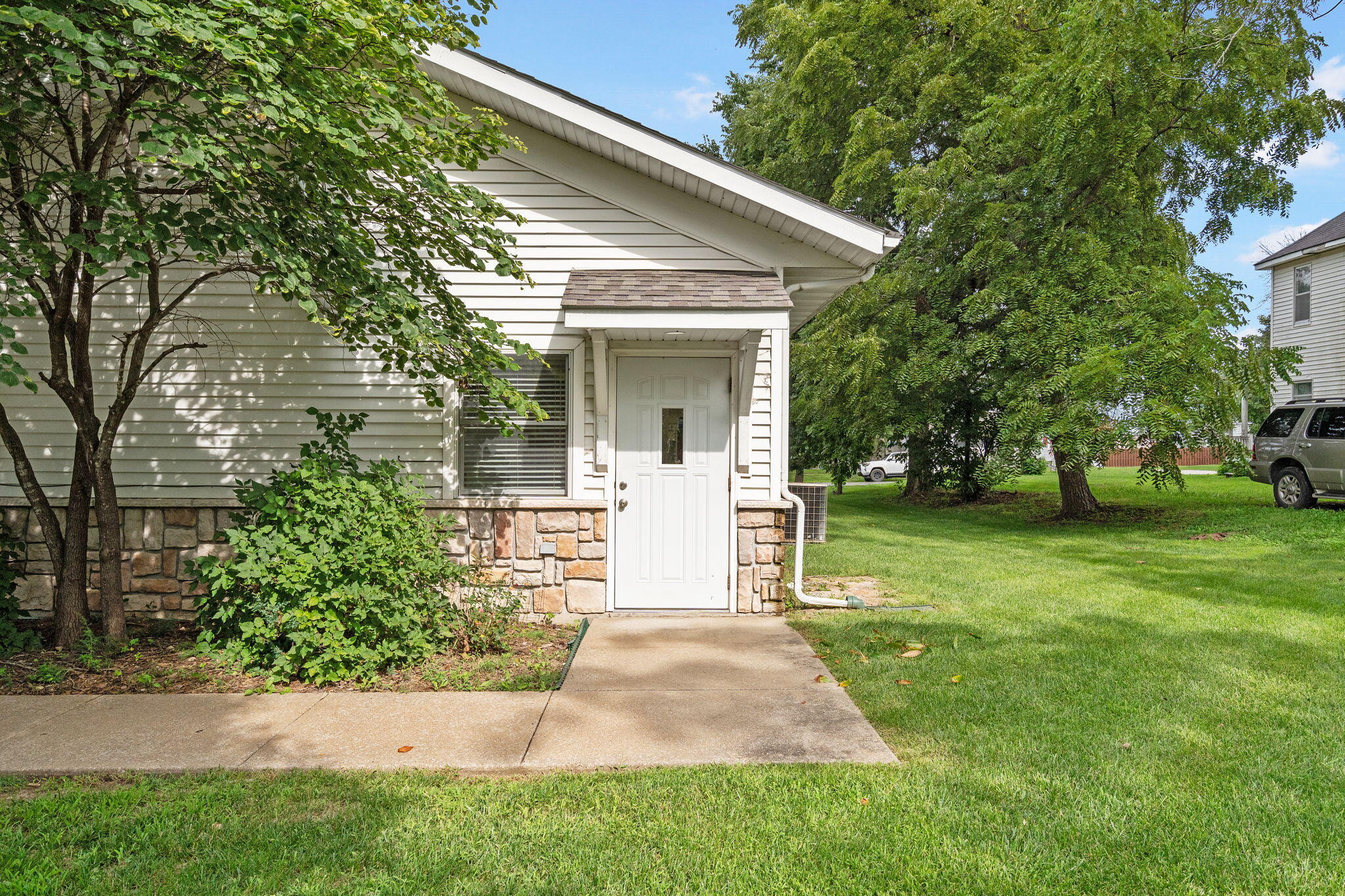 905 Jackson St Property Photo 27