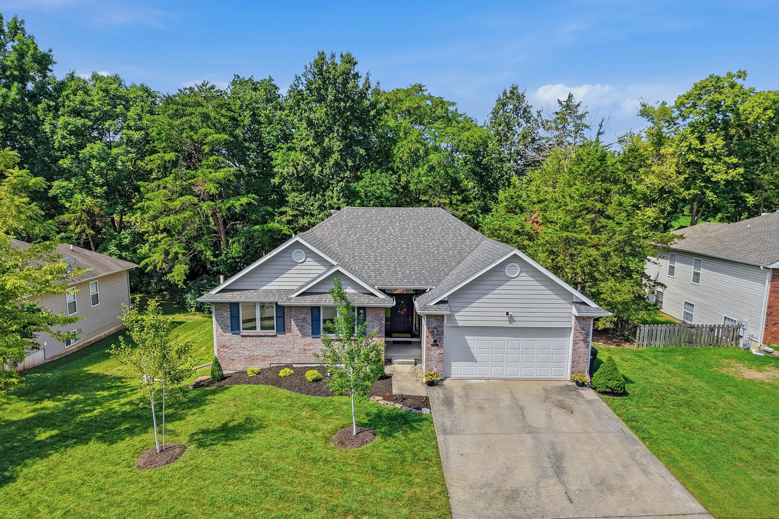 3605 WOODS EDGE RD