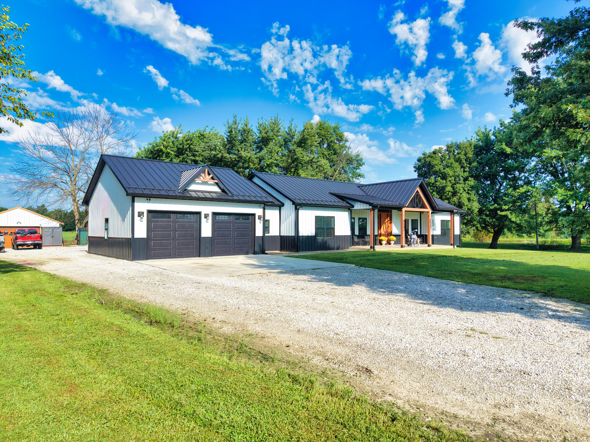 18001 Highway124 Property Photo 2