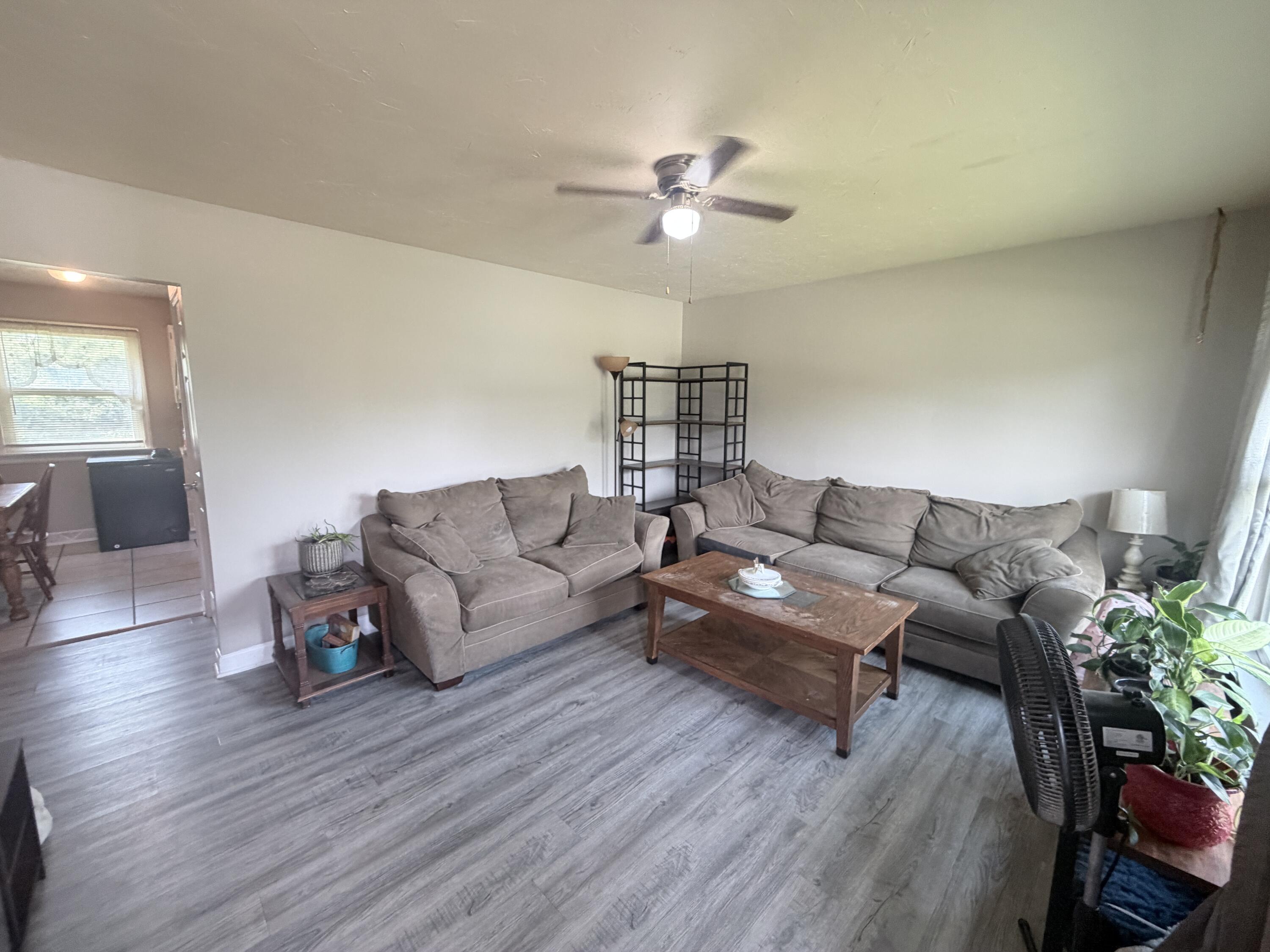 103 Silvey St Property Photo 7