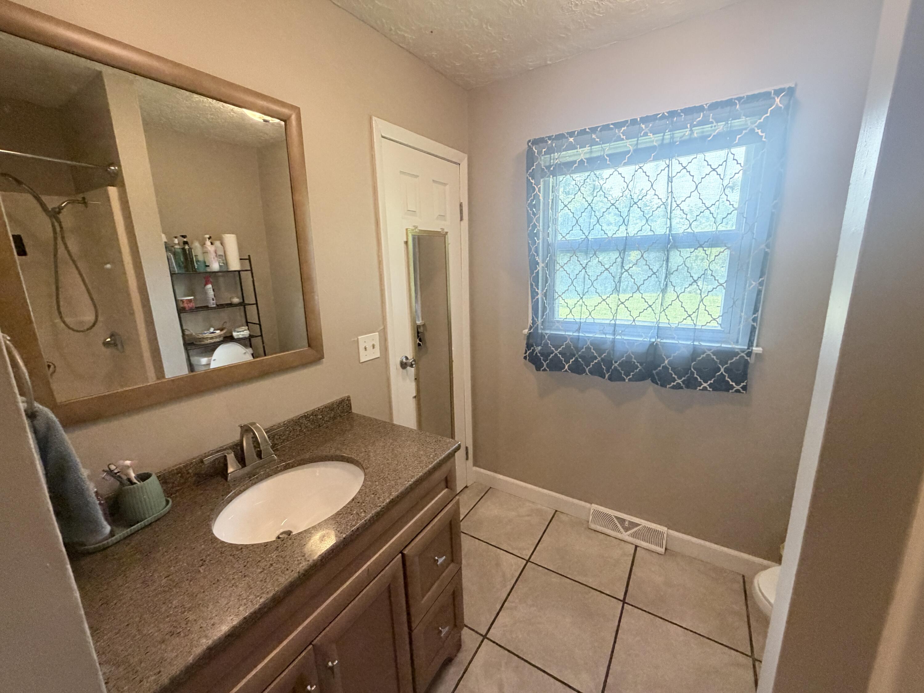 103 Silvey St Property Photo 14