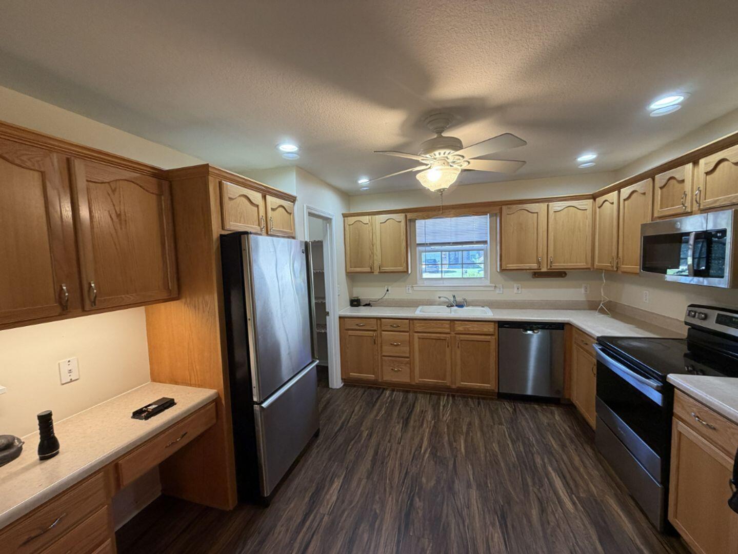 509 Amazon Dr Property Photo 3