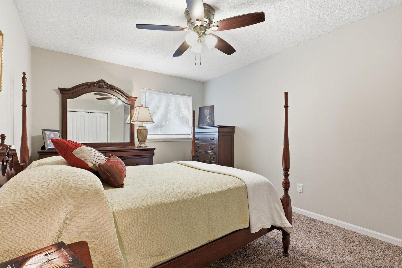 1802-1804 Juniper Dr 1802 Property Photo 6
