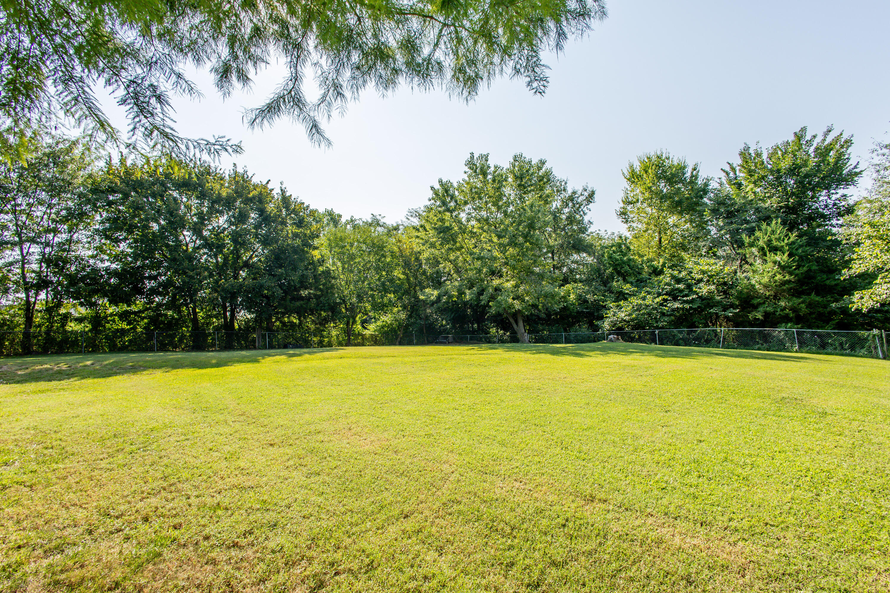 8640 N Highway Vv Property Photo 10