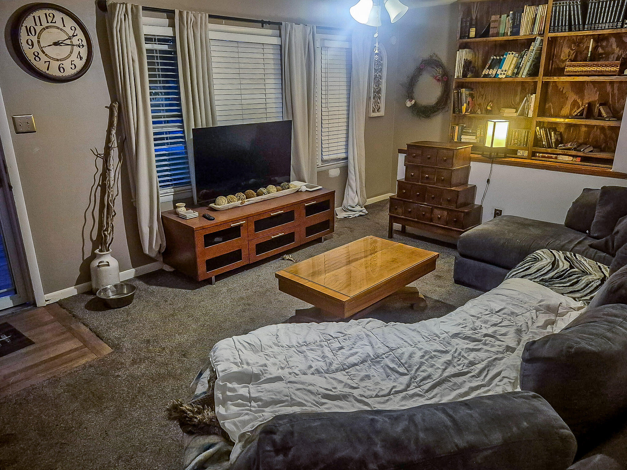 8640 N Highway Vv Property Photo 19