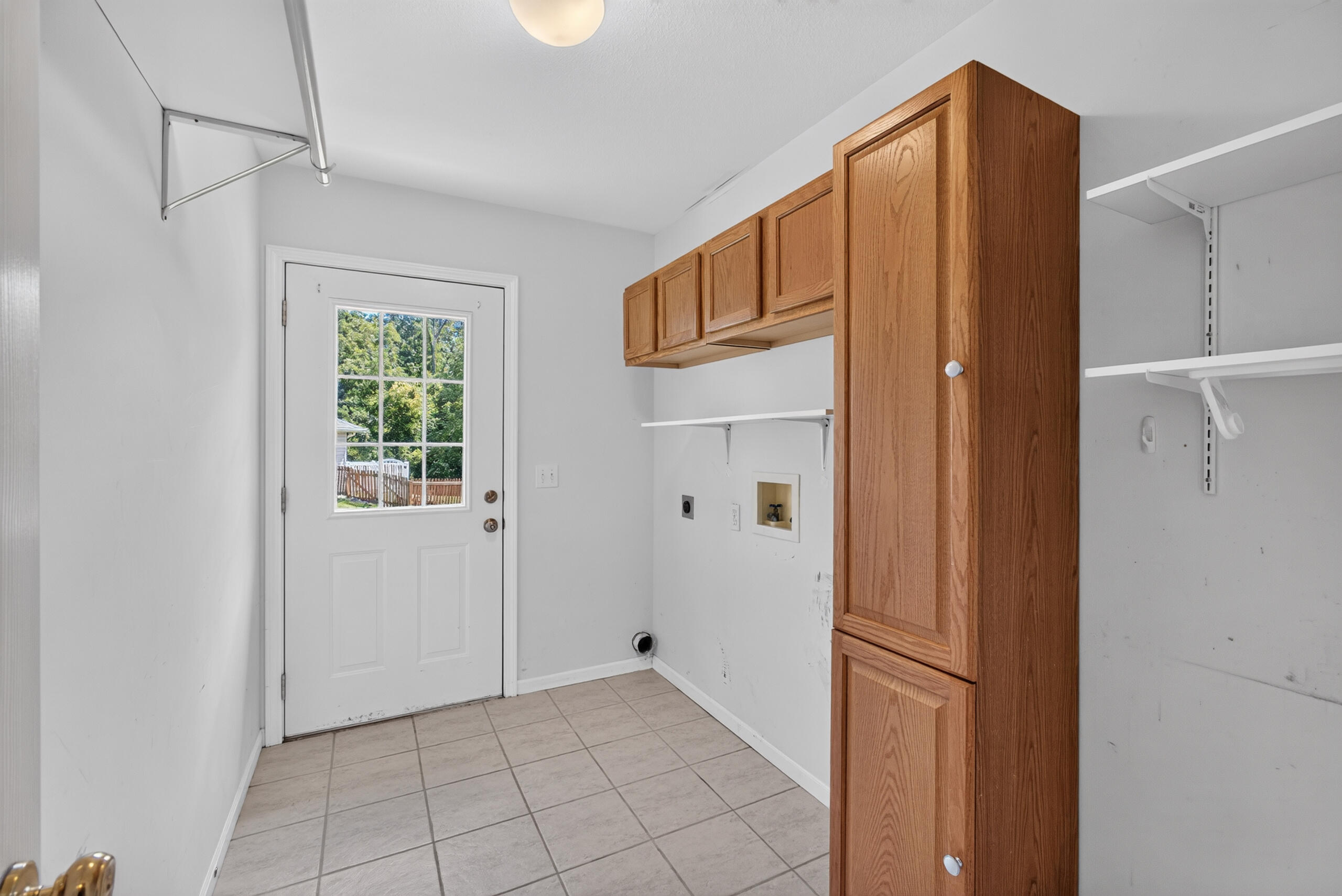 400 Renee Dr Property Photo 29