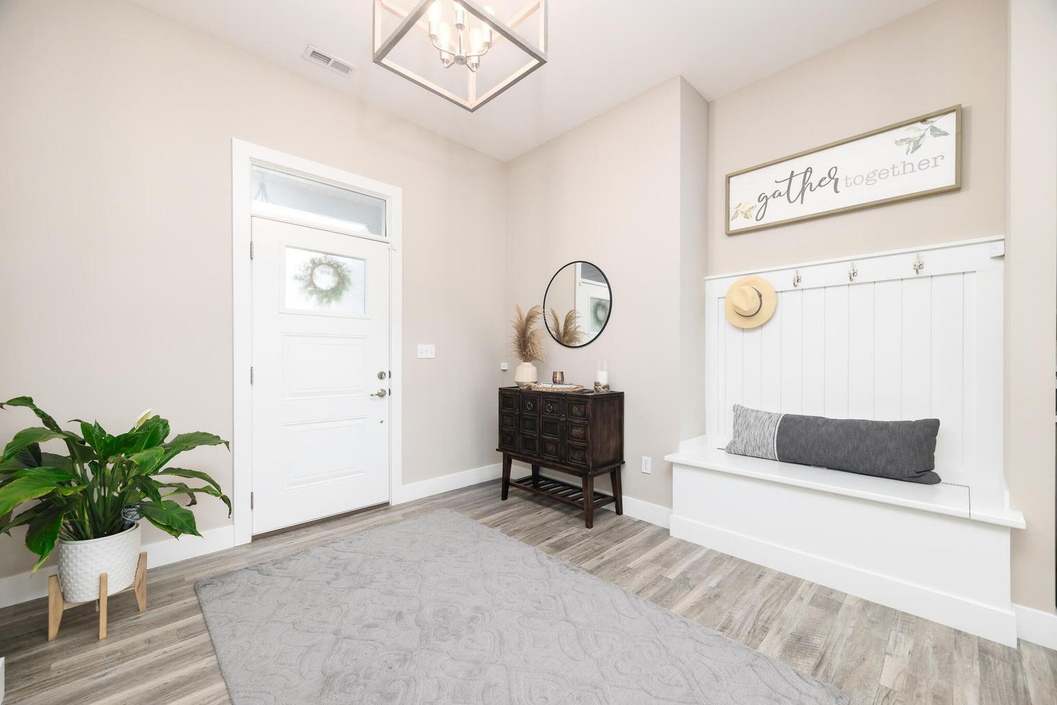 6540 Gateway Arch Way Property Photo 2