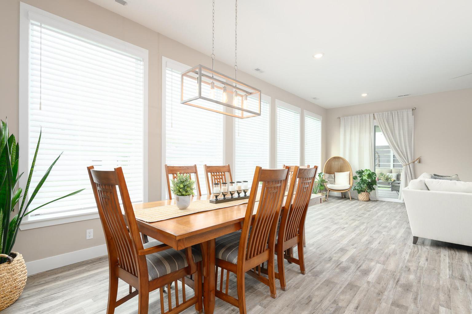 6540 Gateway Arch Way Property Photo 8