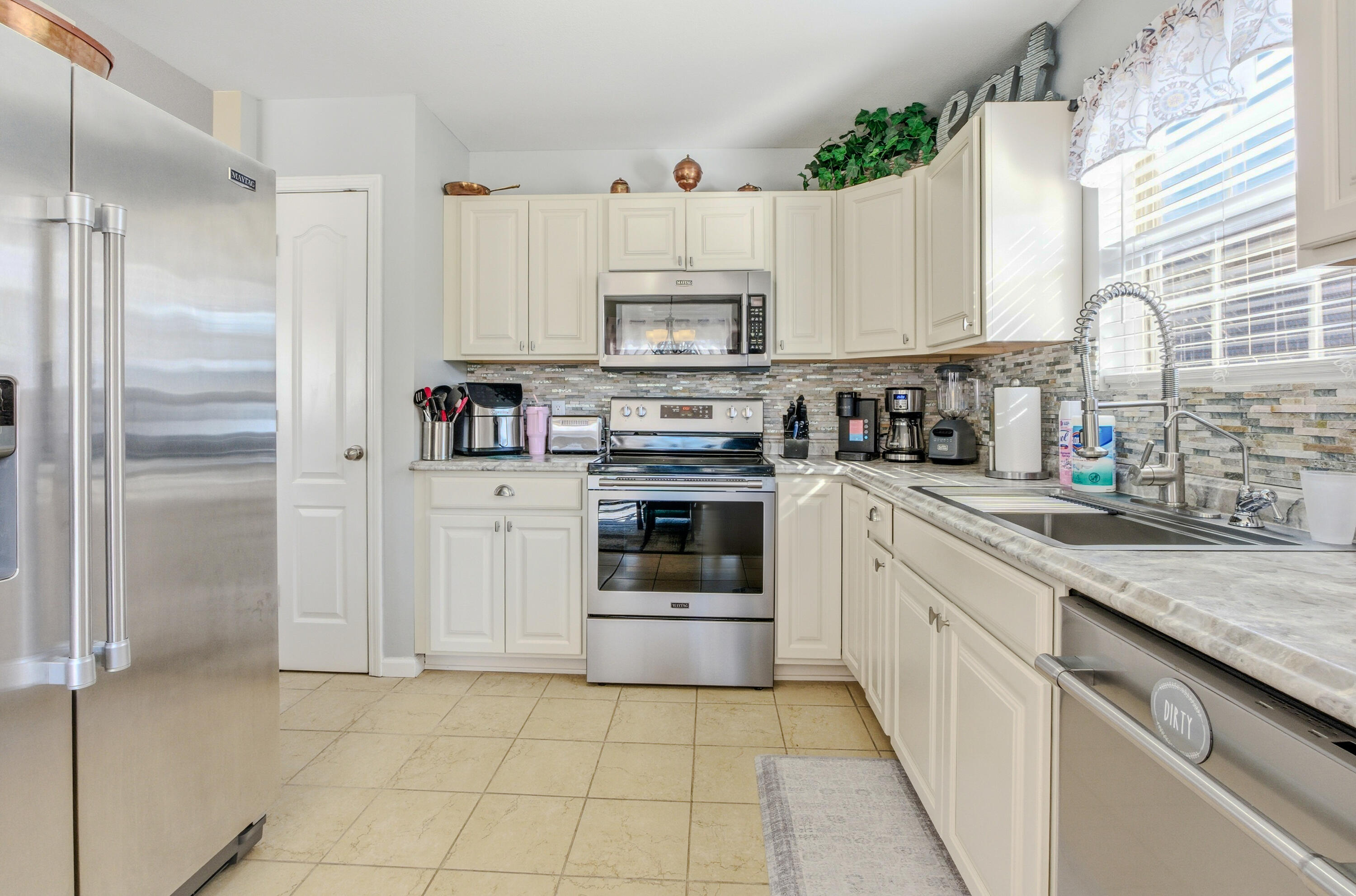 5108 Opal Dr Property Photo 2