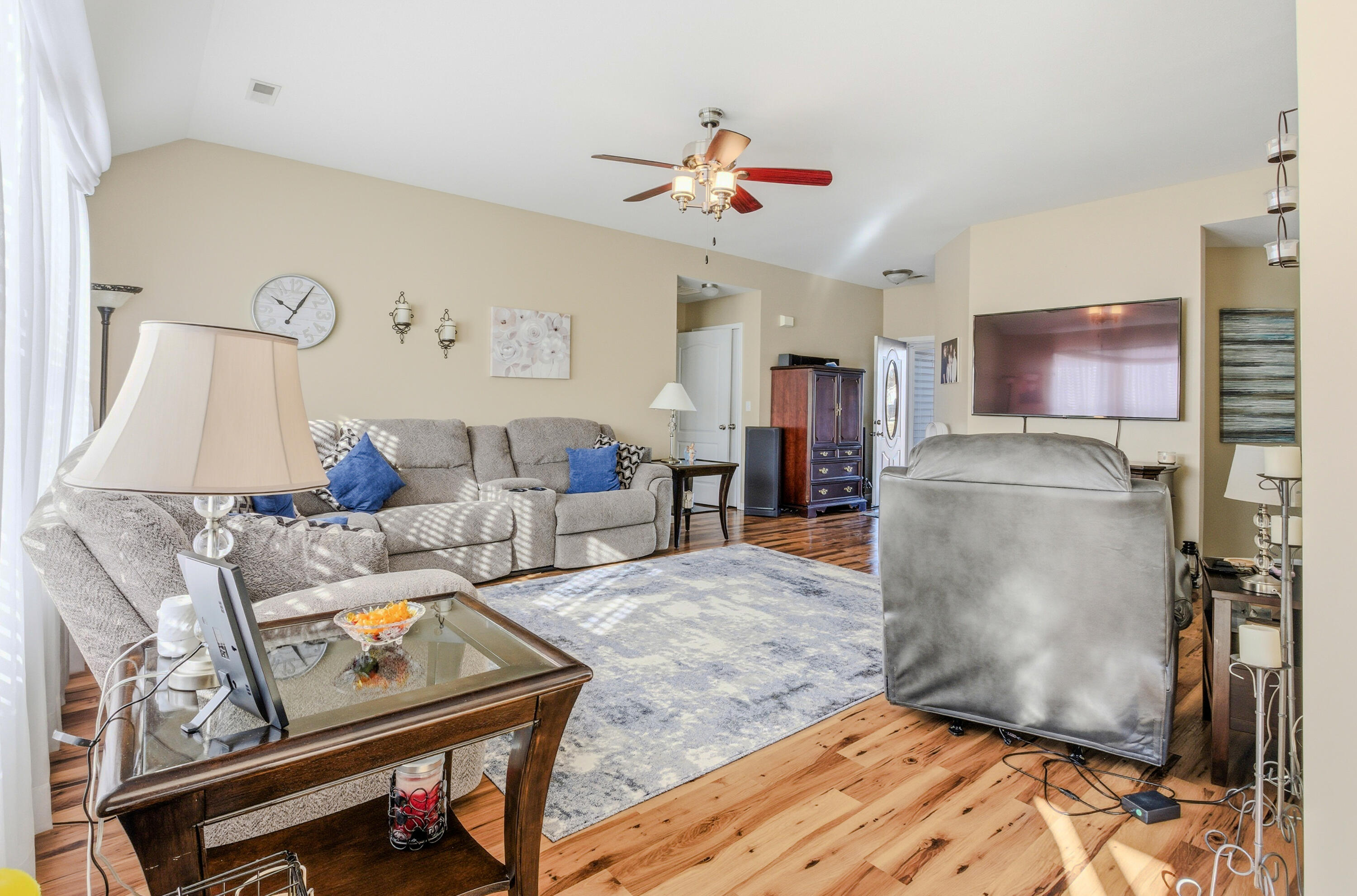 5108 Opal Dr Property Photo 4
