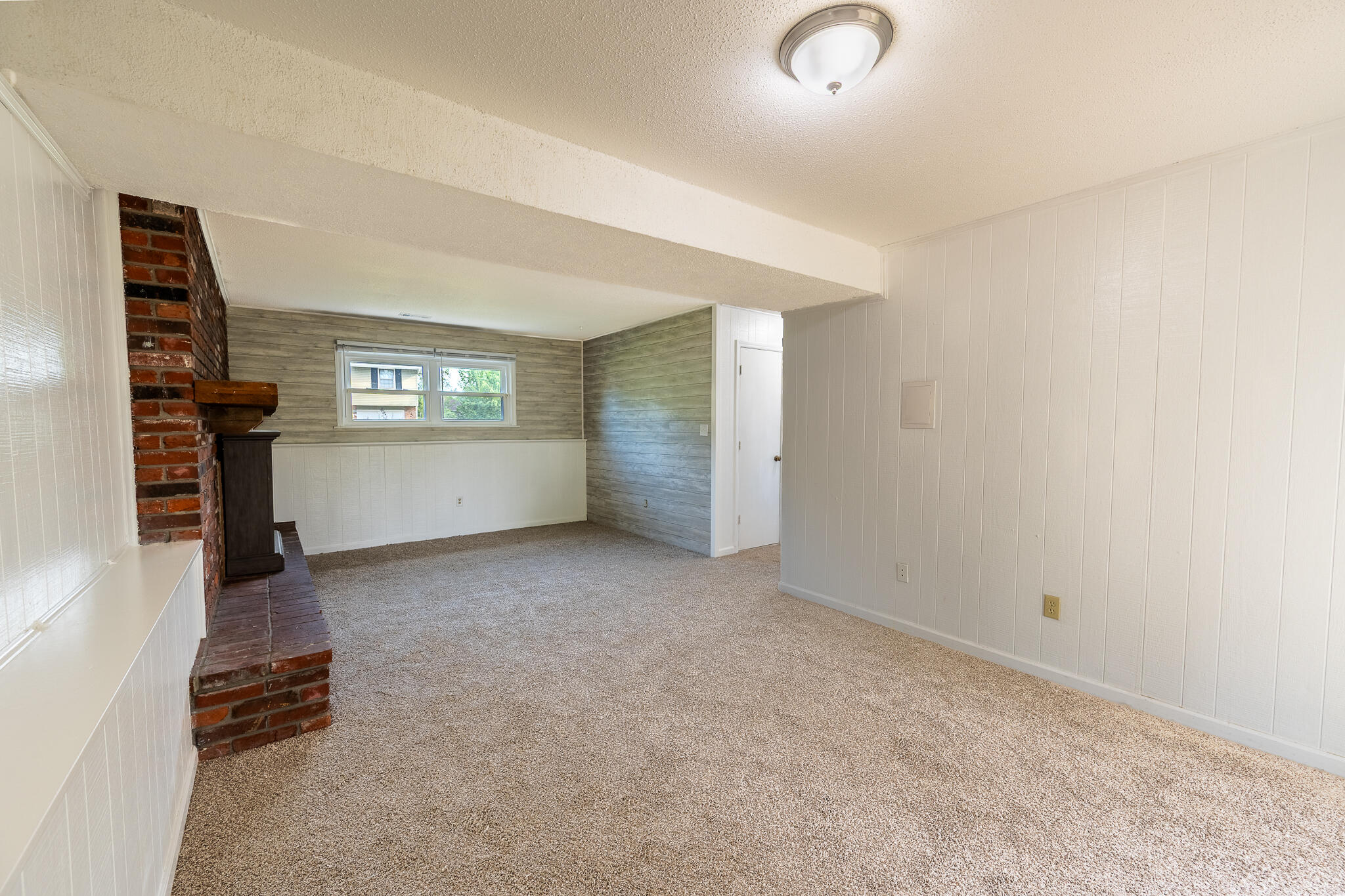 1812 E Riviera Dr Property Photo 20