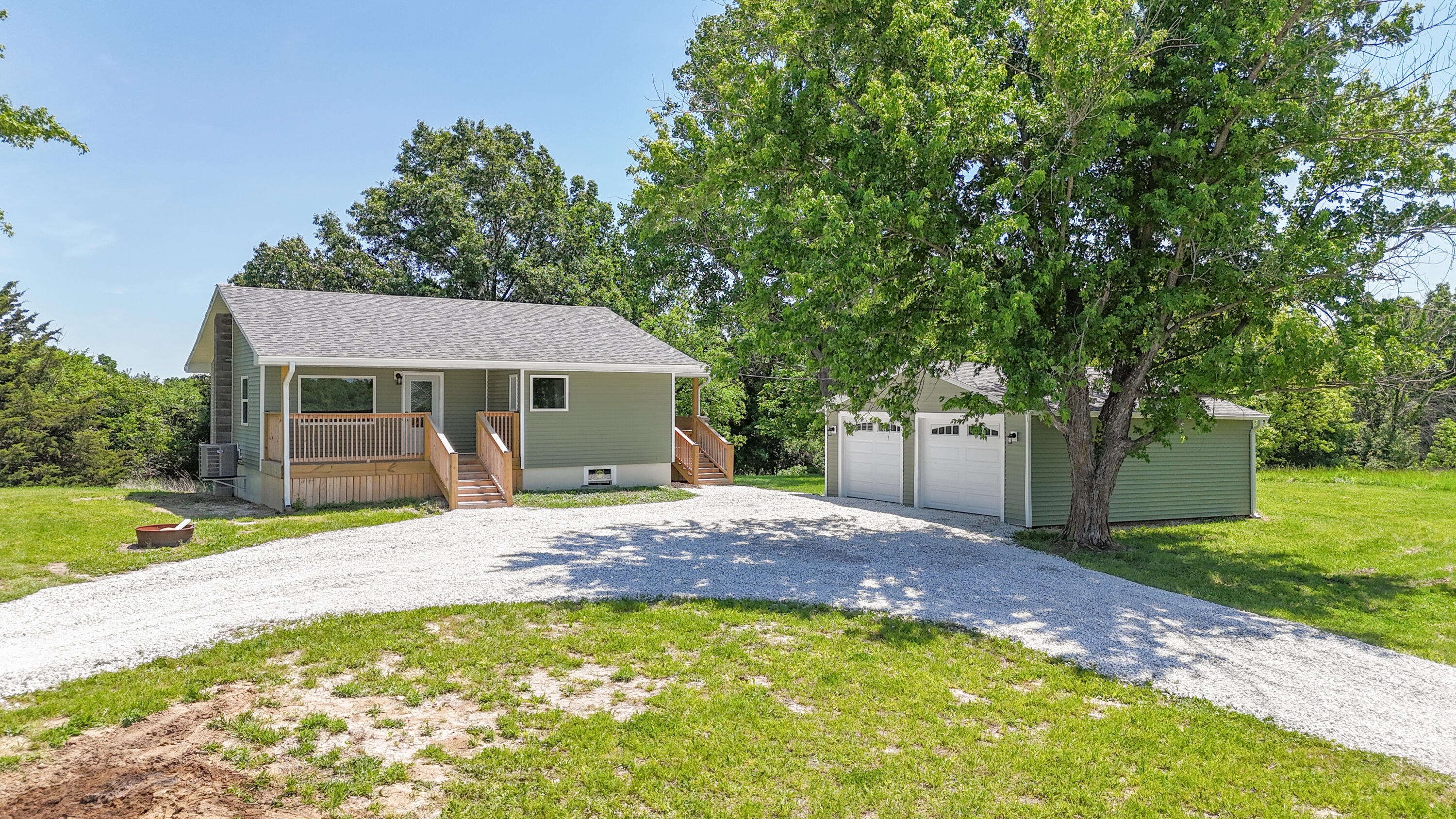 21902 Guthridge Ave Property Photo 1
