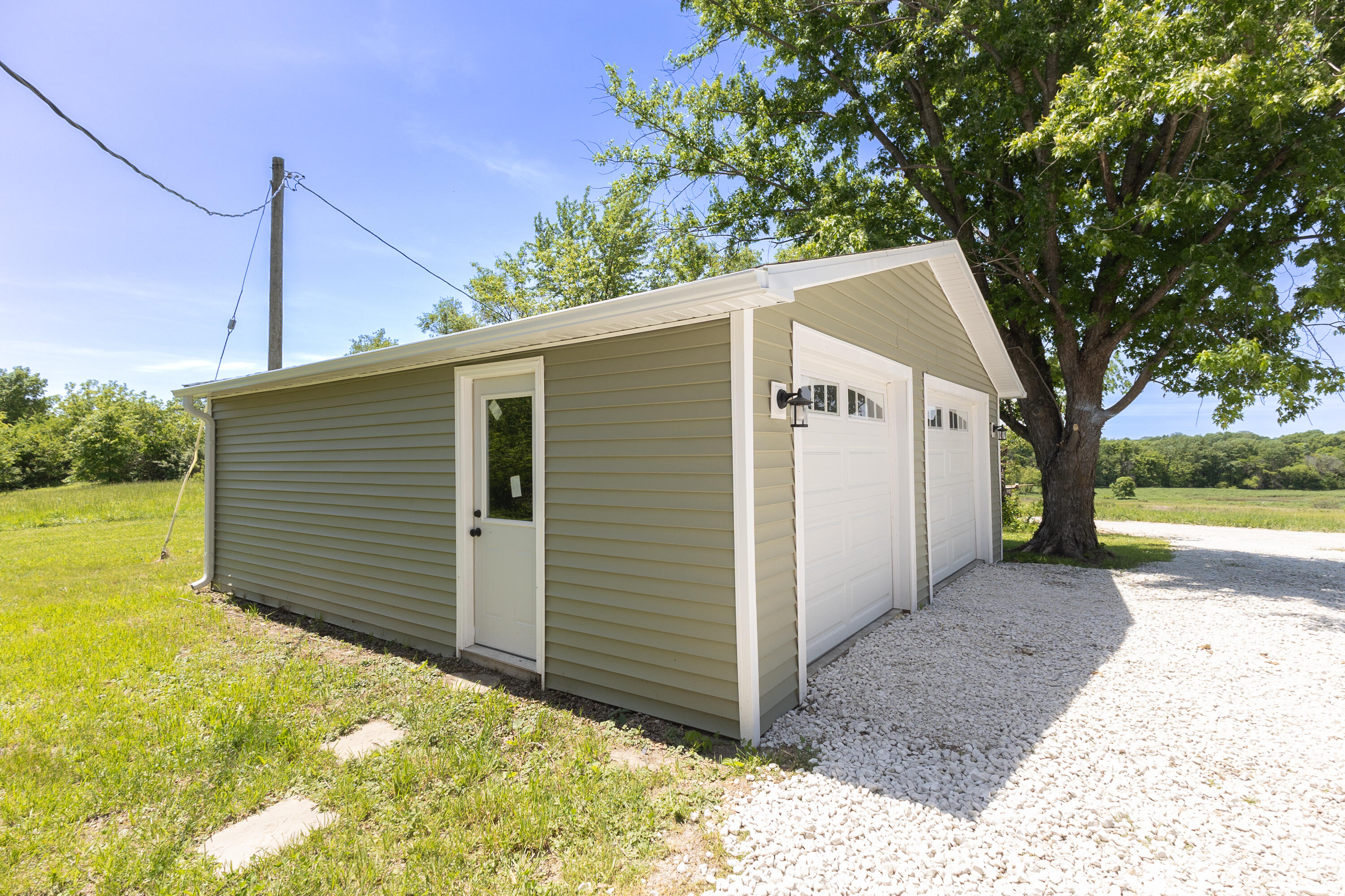 21902 Guthridge Ave Property Photo 7