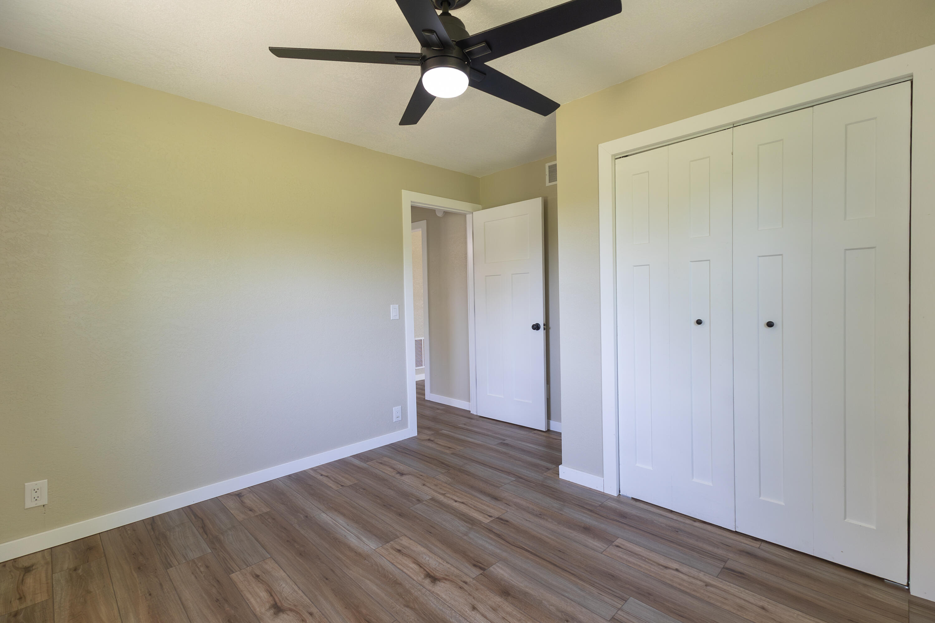 21902 Guthridge Ave Property Photo 22