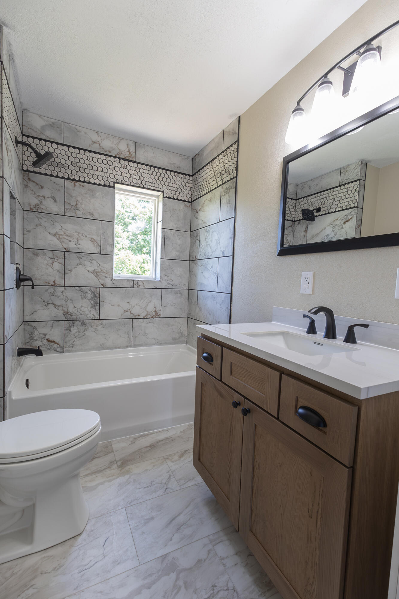 21902 Guthridge Ave Property Photo 23