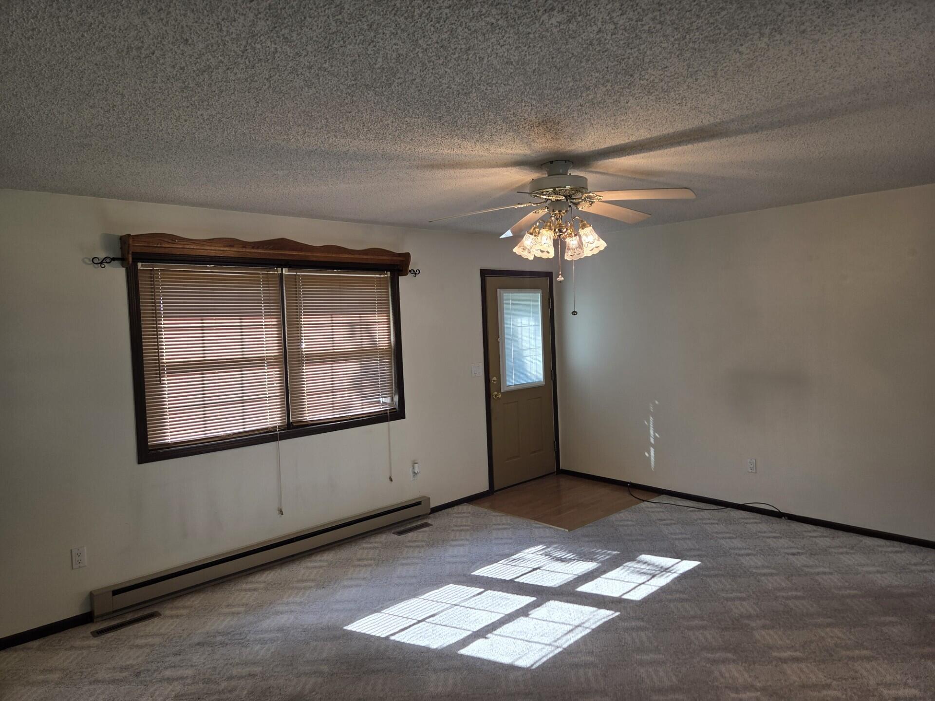 730 N Allen St Property Photo 2