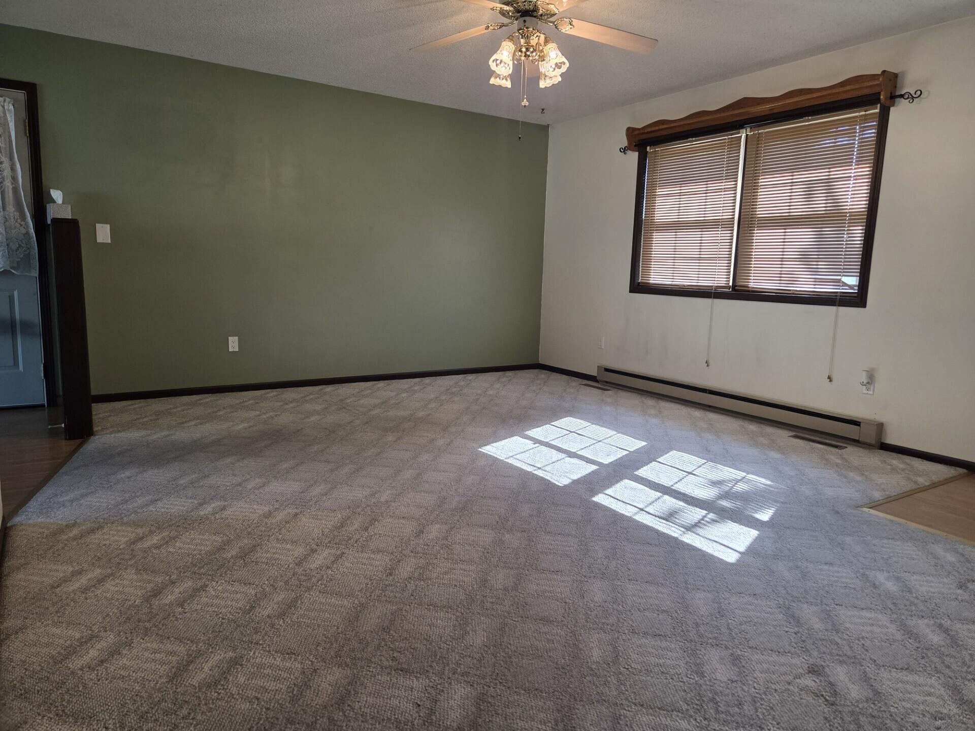 730 N Allen St Property Photo 4