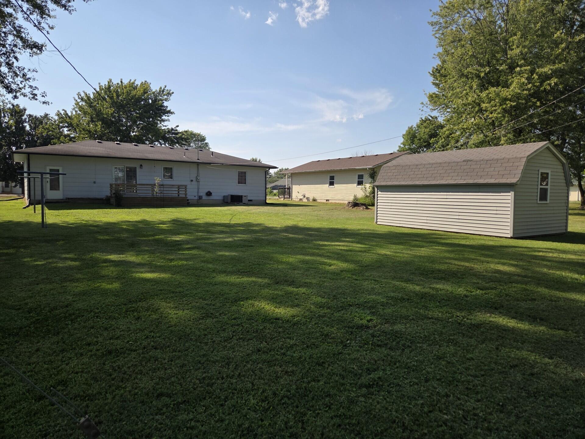 730 N Allen St Property Photo 16