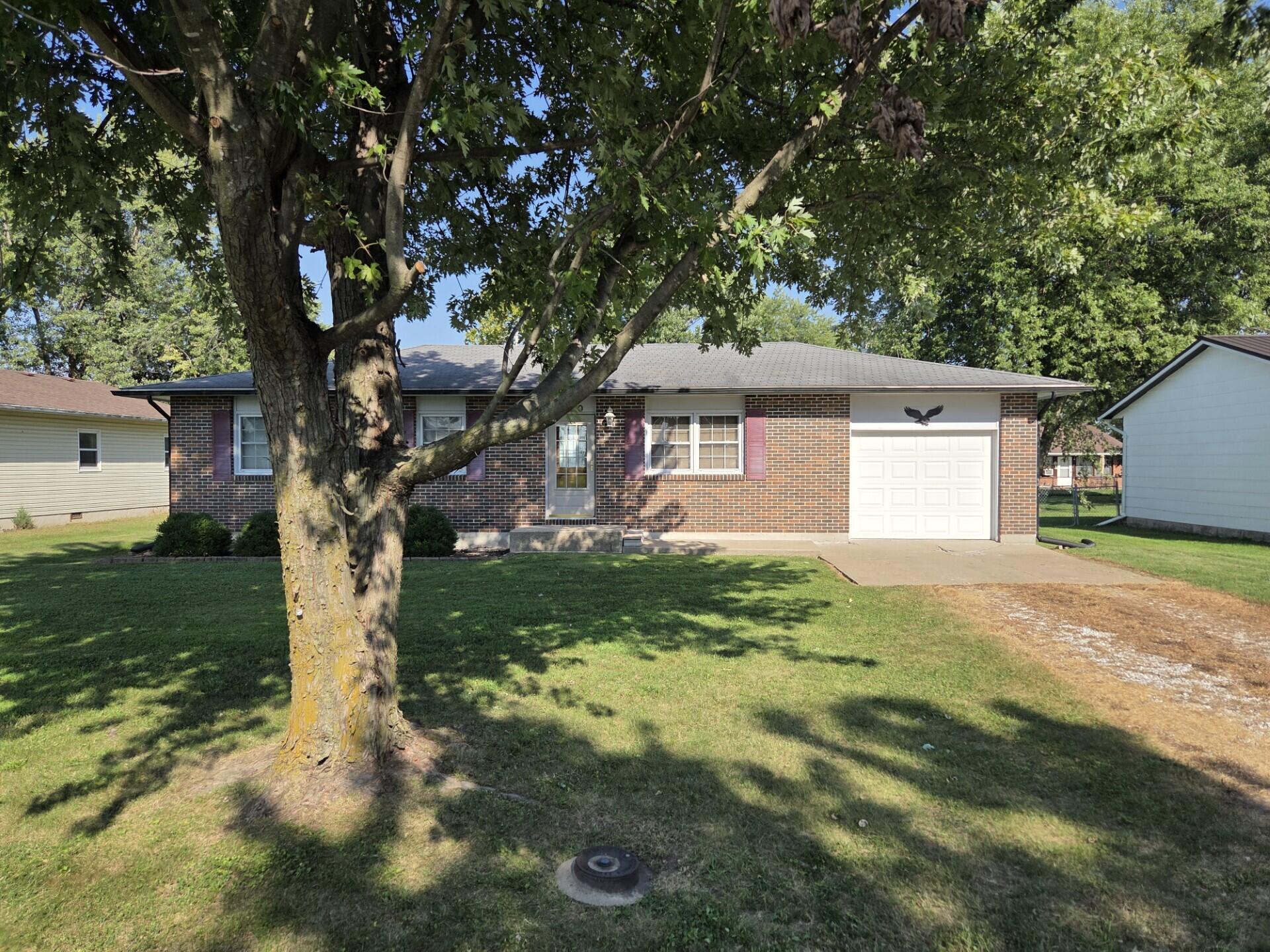 730 N Allen St Property Photo 18
