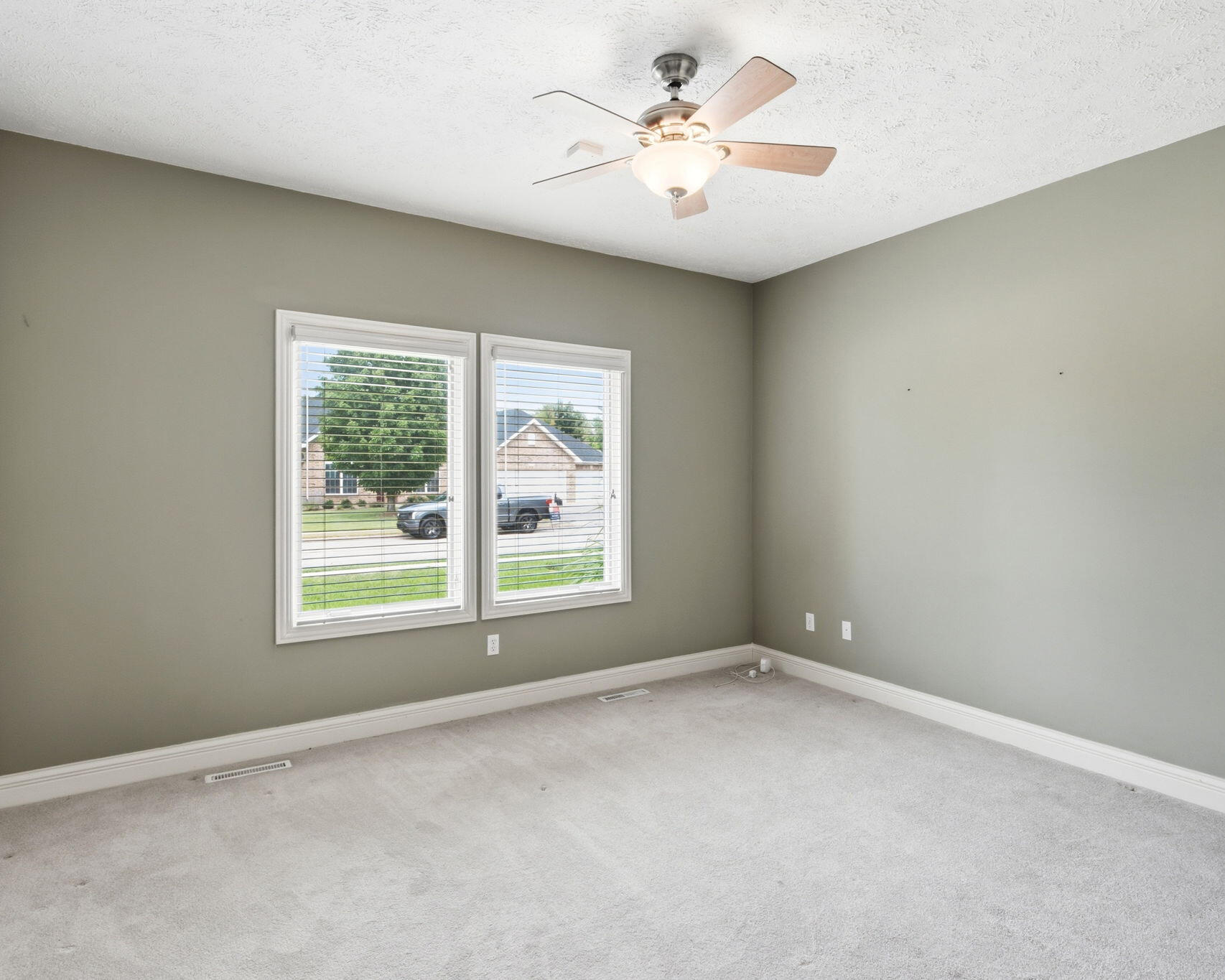 1704 Dunhill Way Property Photo 6