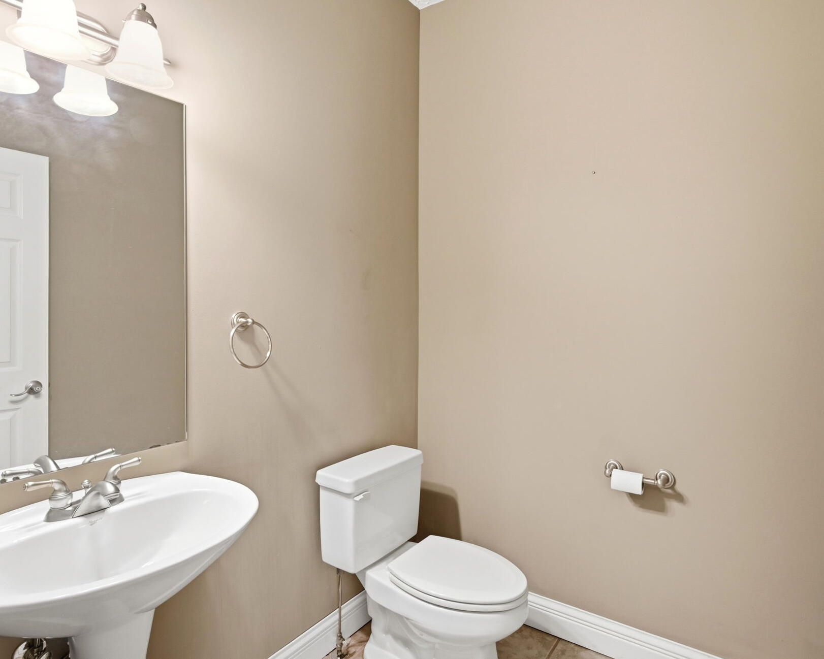 1704 Dunhill Way Property Photo 14