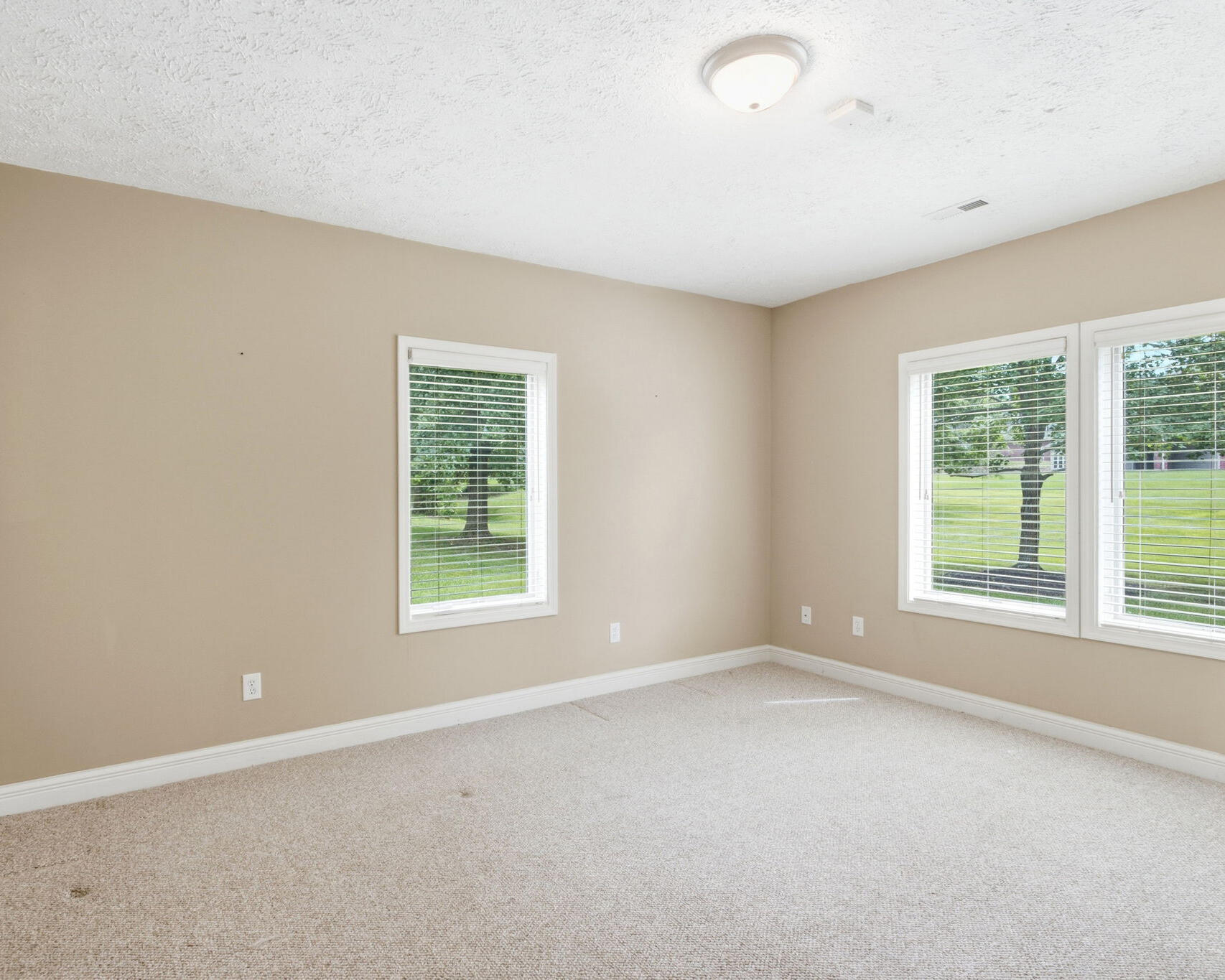 1704 Dunhill Way Property Photo 22