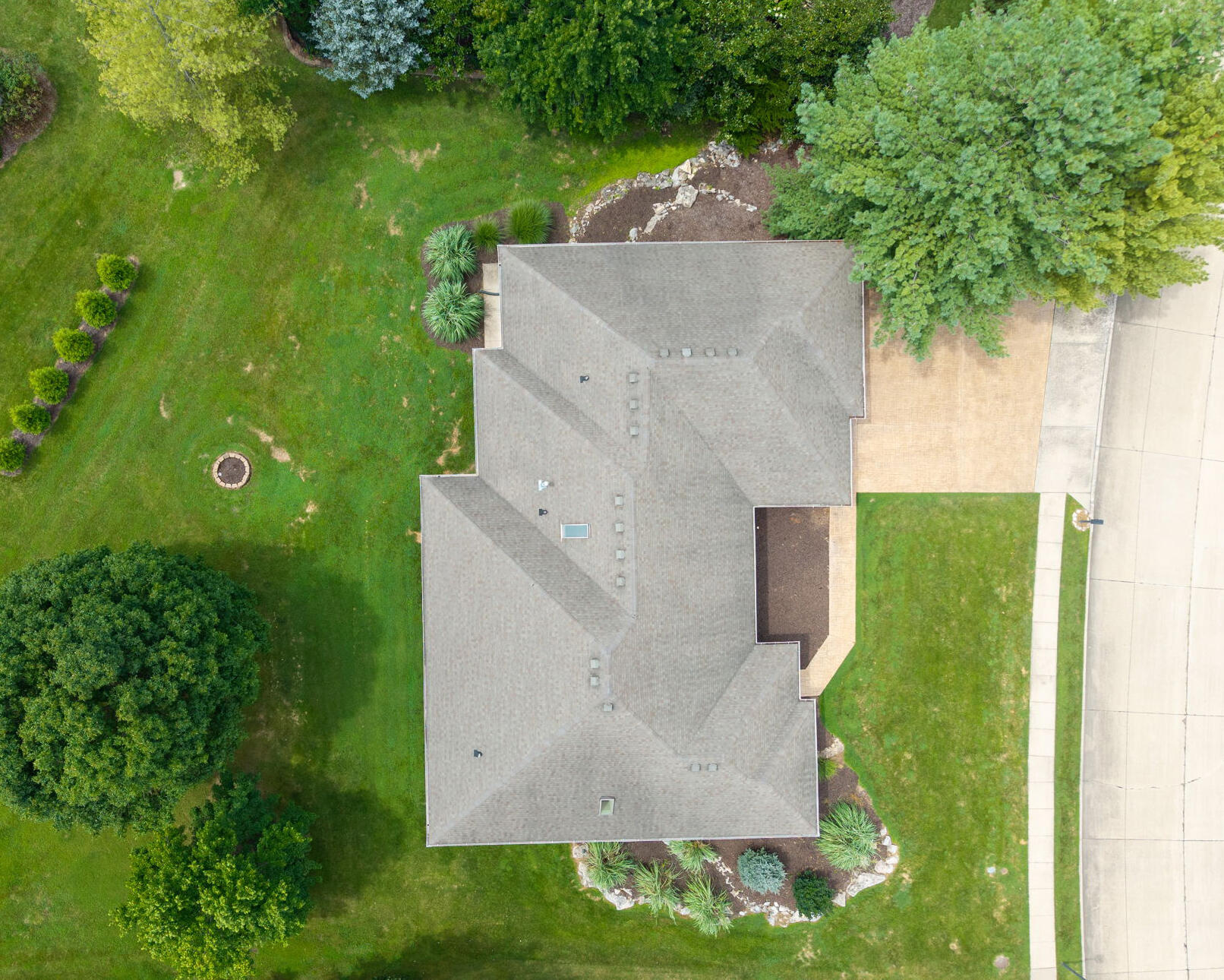 1704 Dunhill Way Property Photo 29