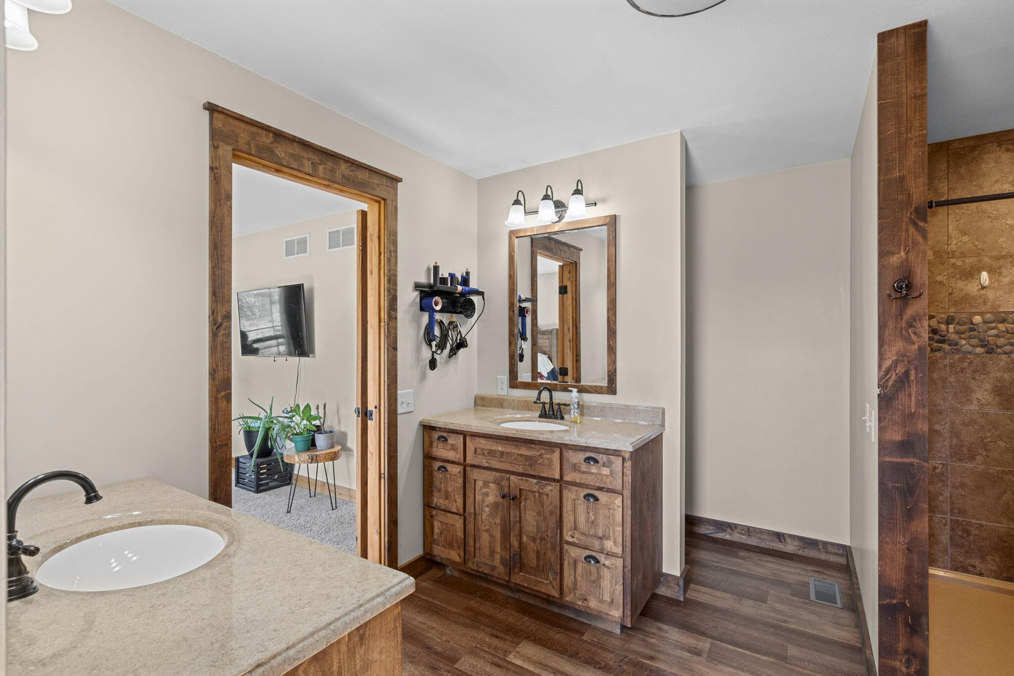 3770 E Property Photo 28