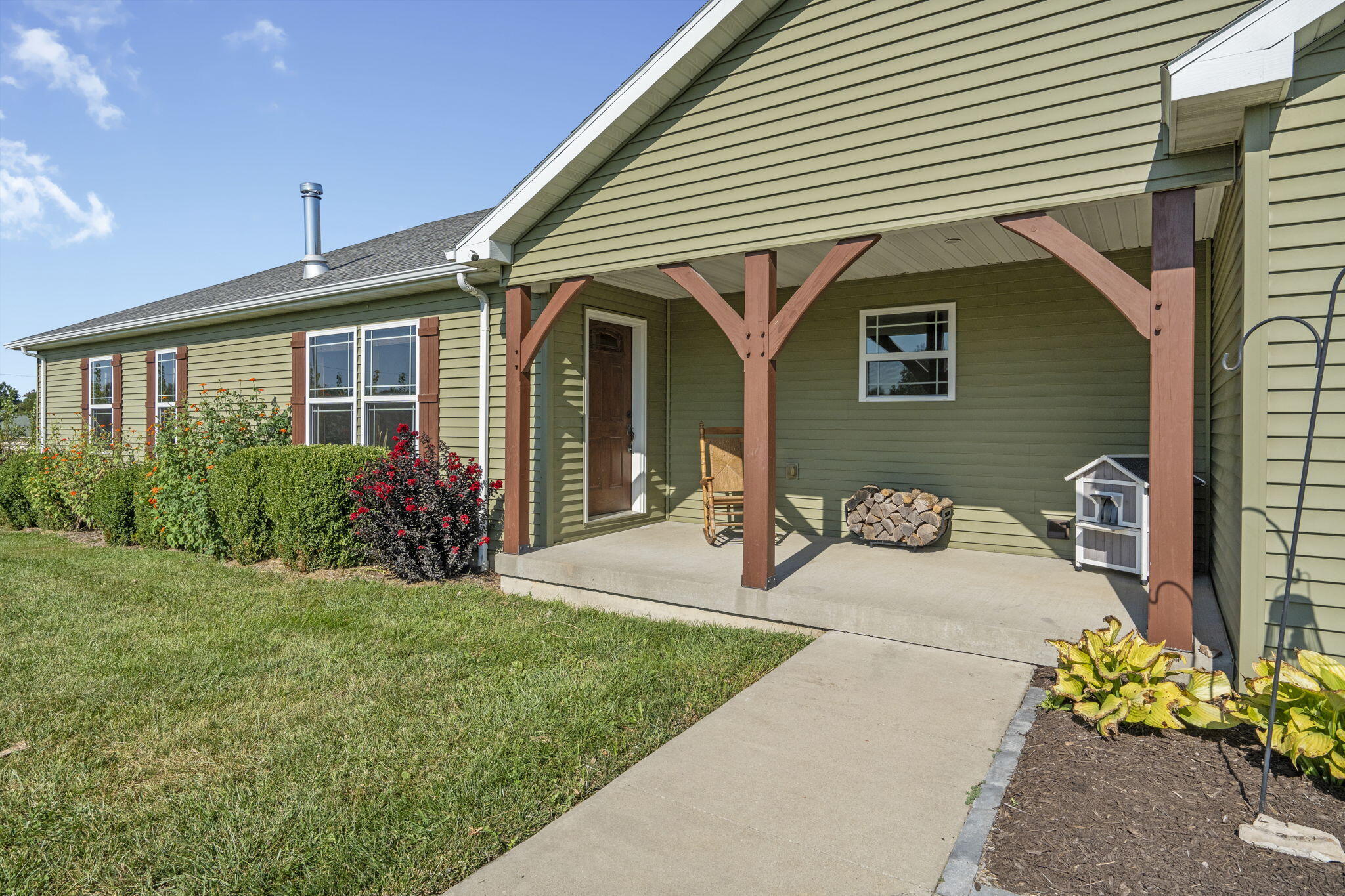 3770 E Property Photo 3