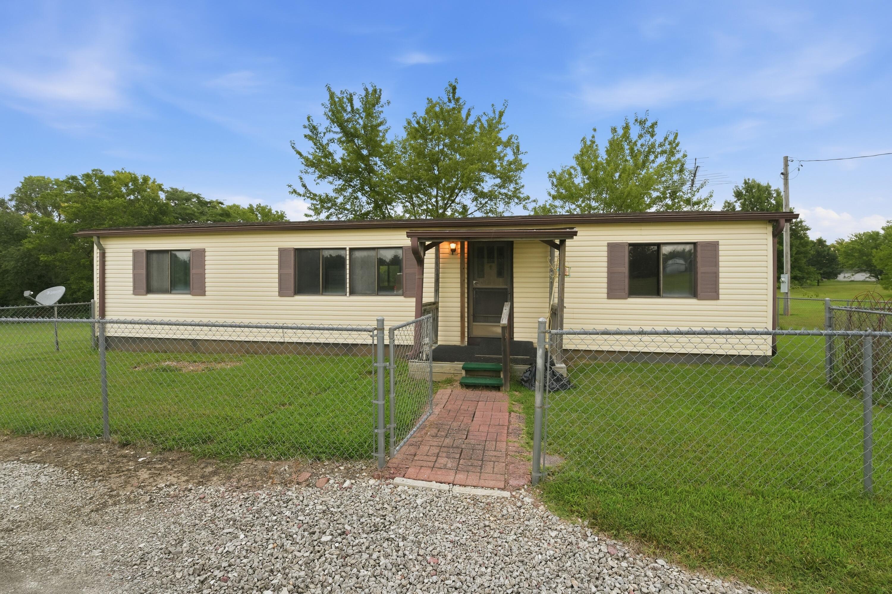 11071 N Highway Vv Property Photo 1