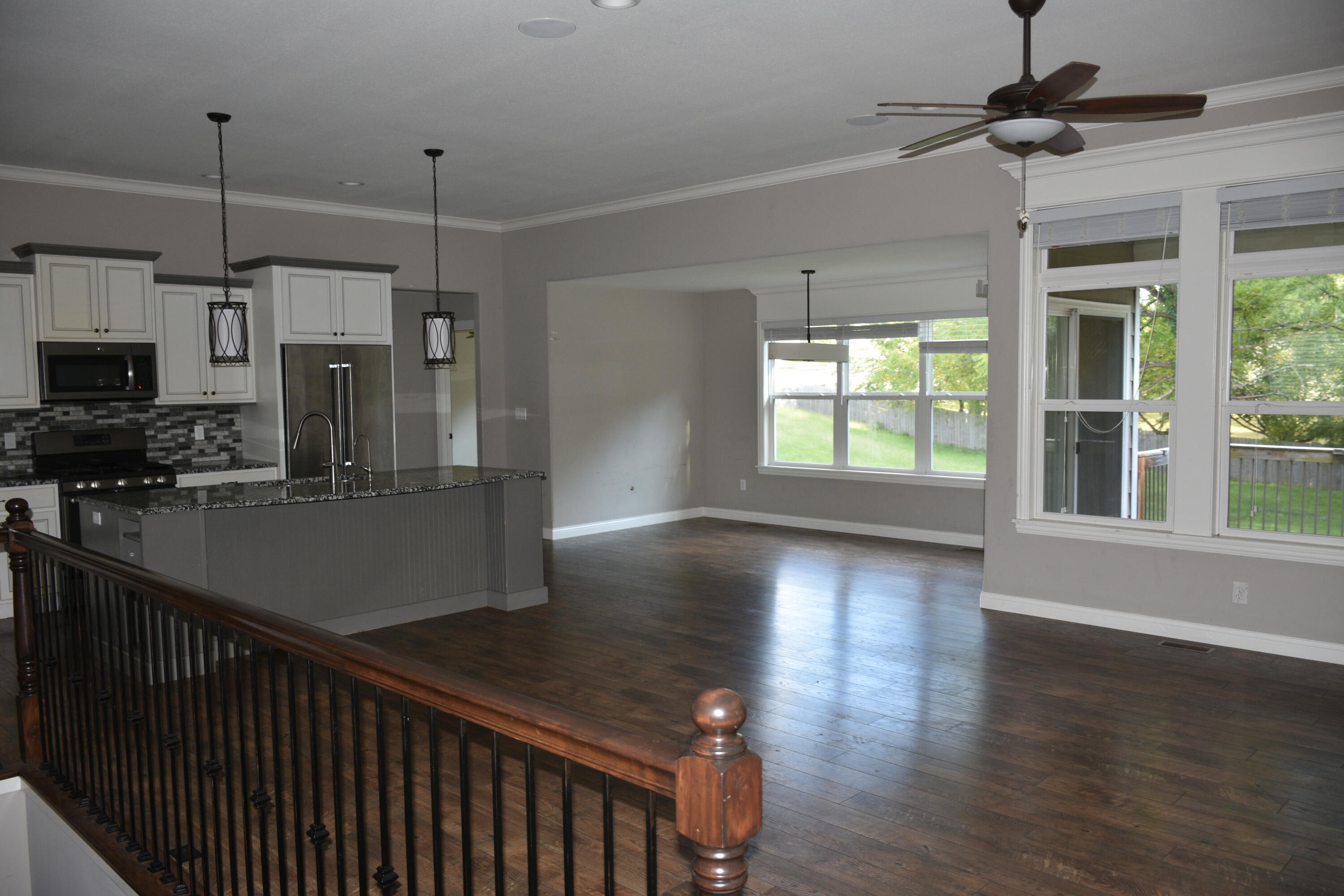 4300 Esther Lee Ct Property Photo 4