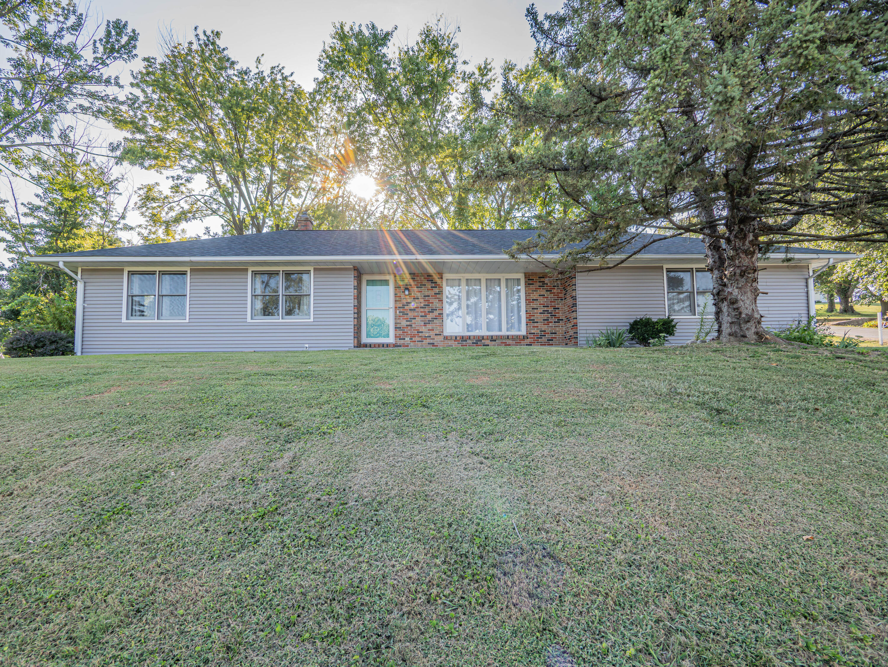 101 Lakeview Dr Property Photo 49