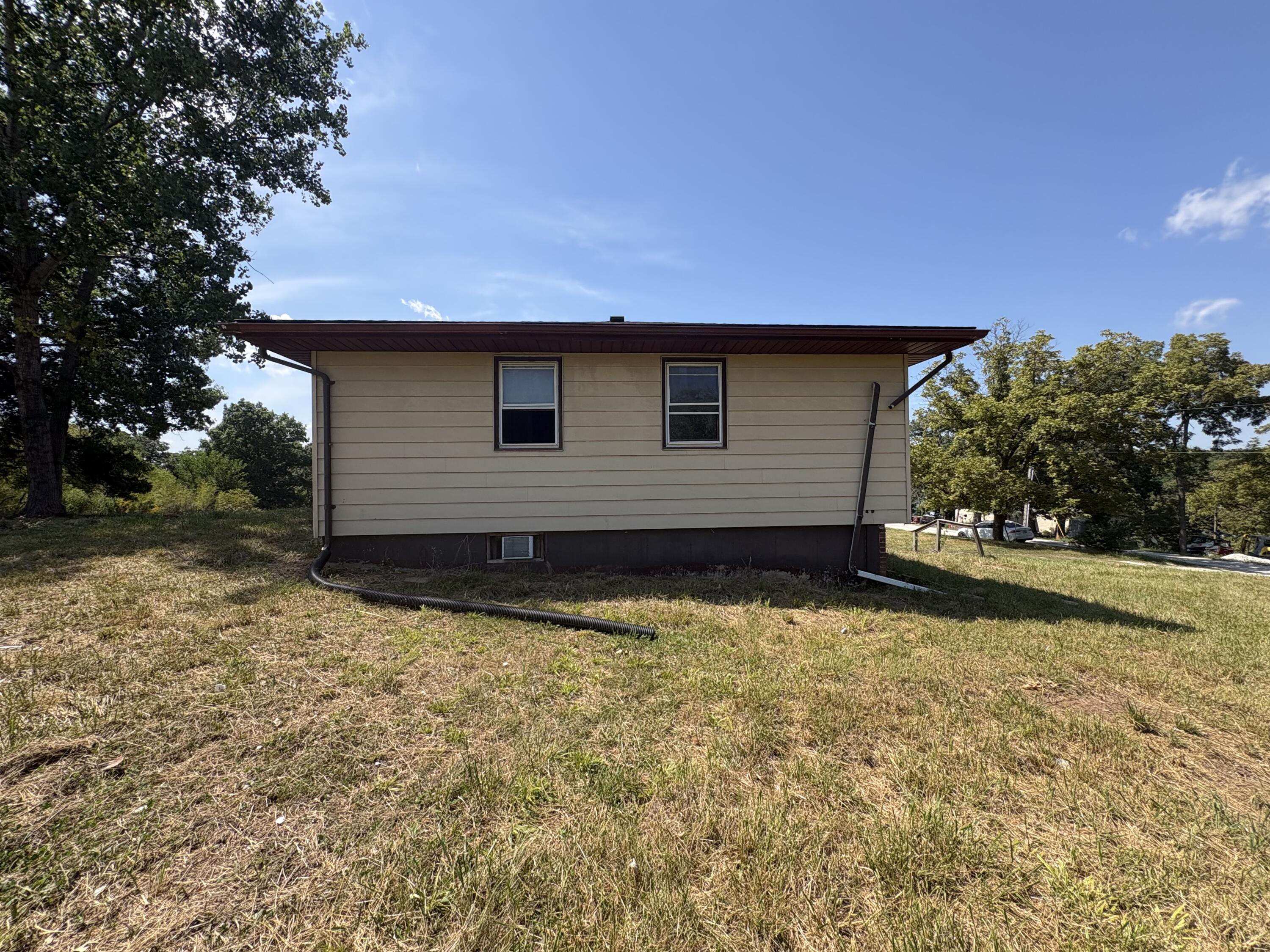 1310 Private Rd. 1337 Property Photo 4